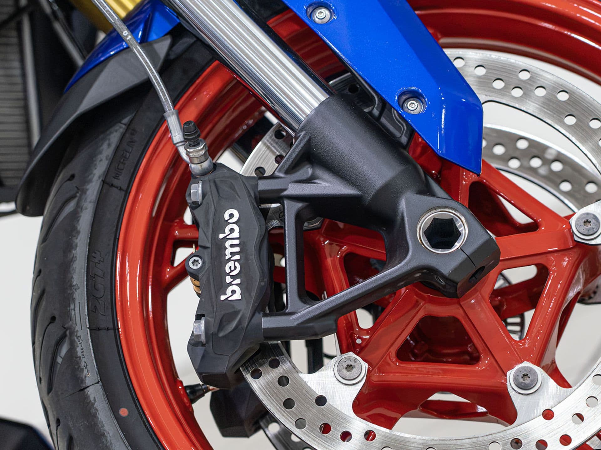 BMW Motorrad F 900 XR – foto 17