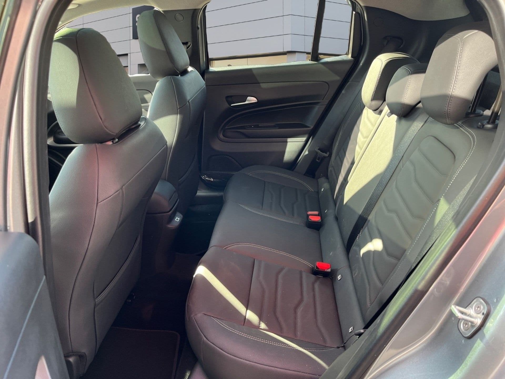 Jeep Avenger – foto 12