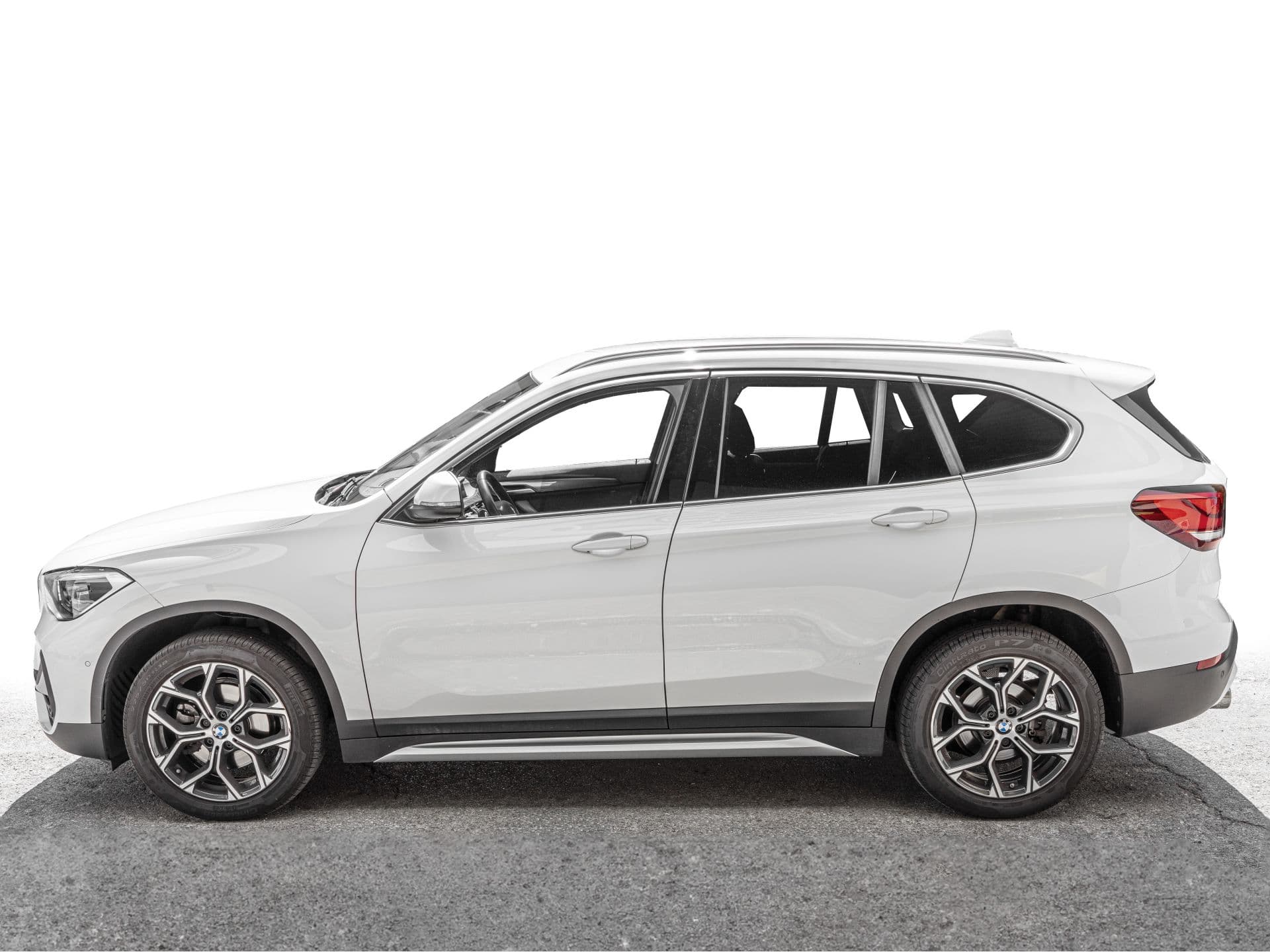 BMW X1 sDrive18d, color Alpinweiß (sólido), 2021, foto 3 de 12