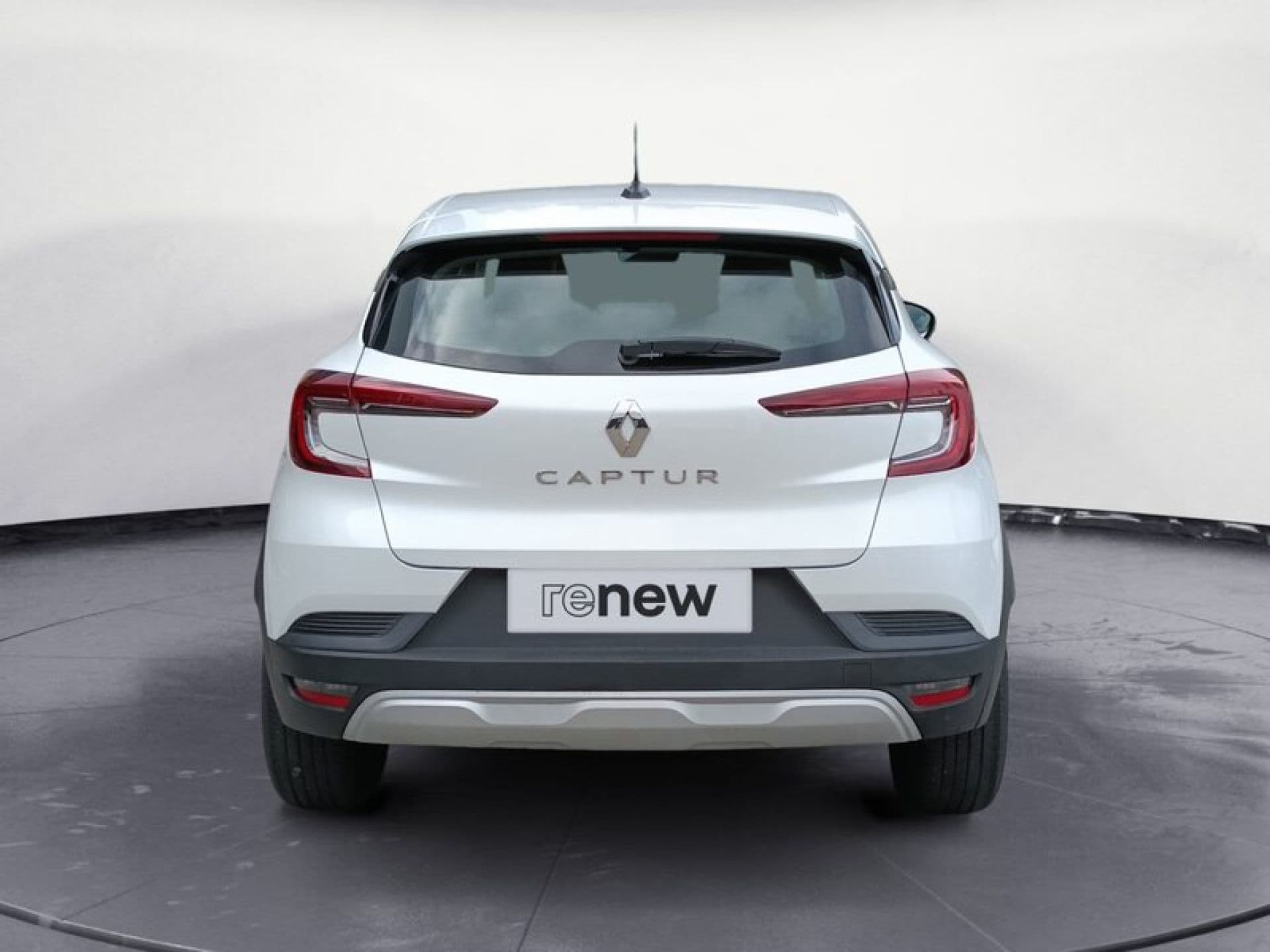 Renault Captur Intens TCe 74kW (100CV) GLP, color Blanco Nacarado (metalizado), 2022, foto 4 de 6