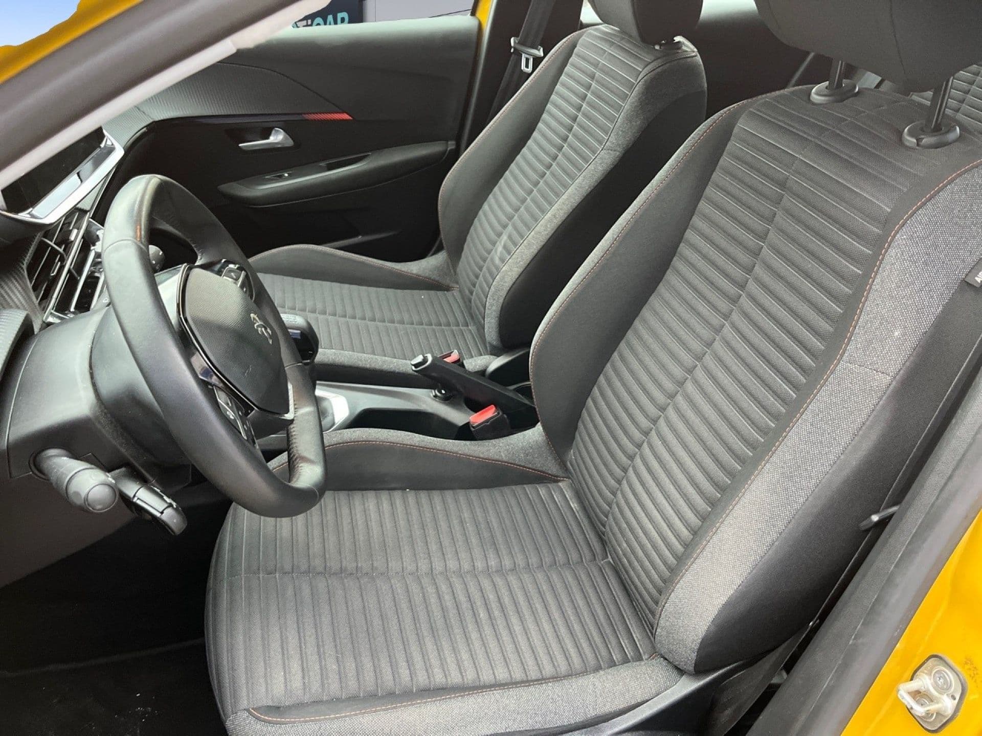 Peugeot 208 – foto 11