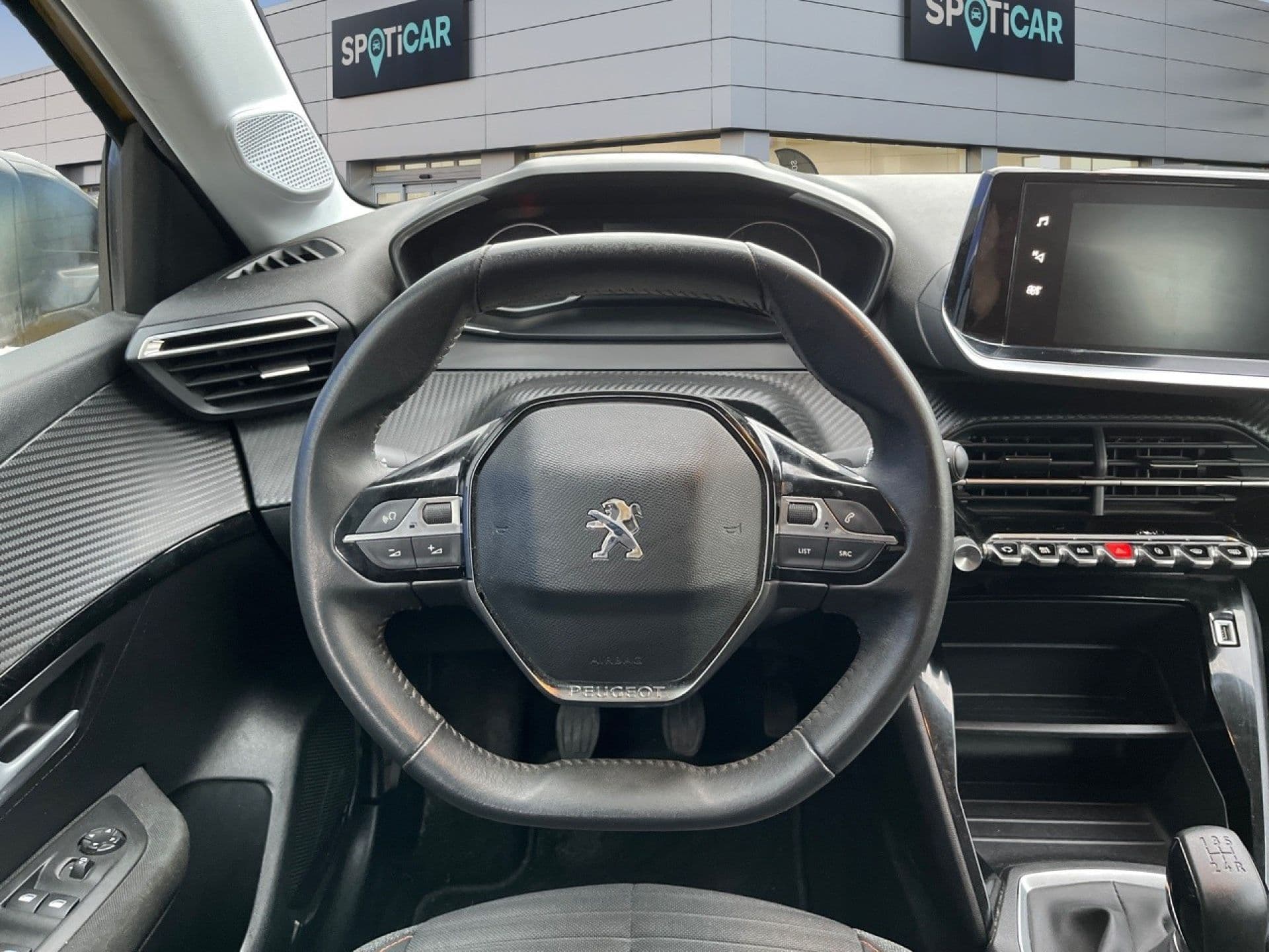 Peugeot 208 – foto 15