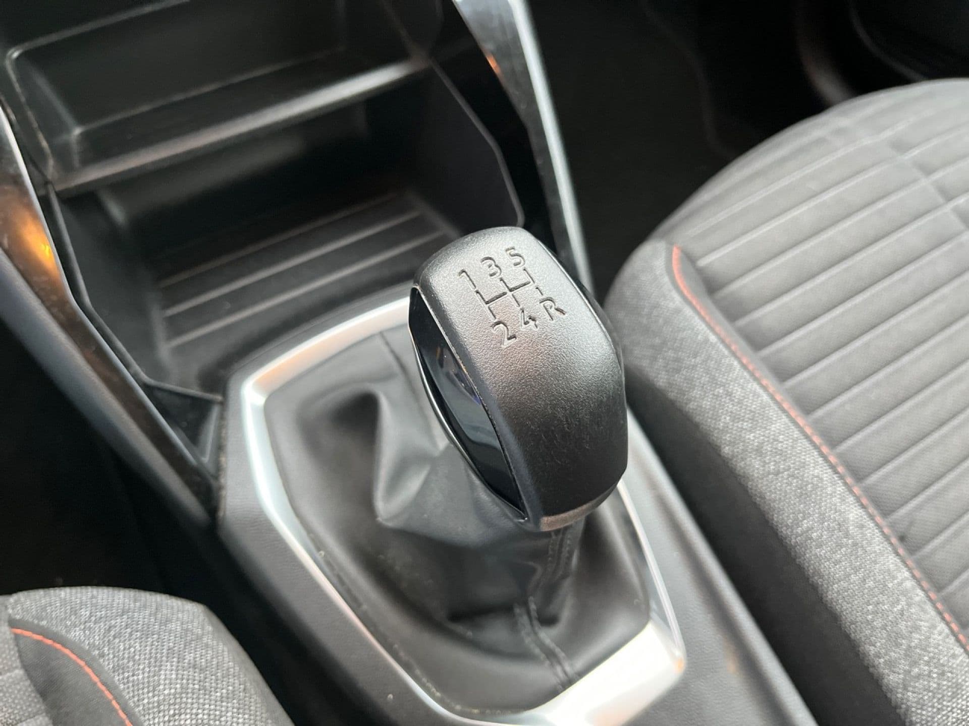 Peugeot 208 – foto 20