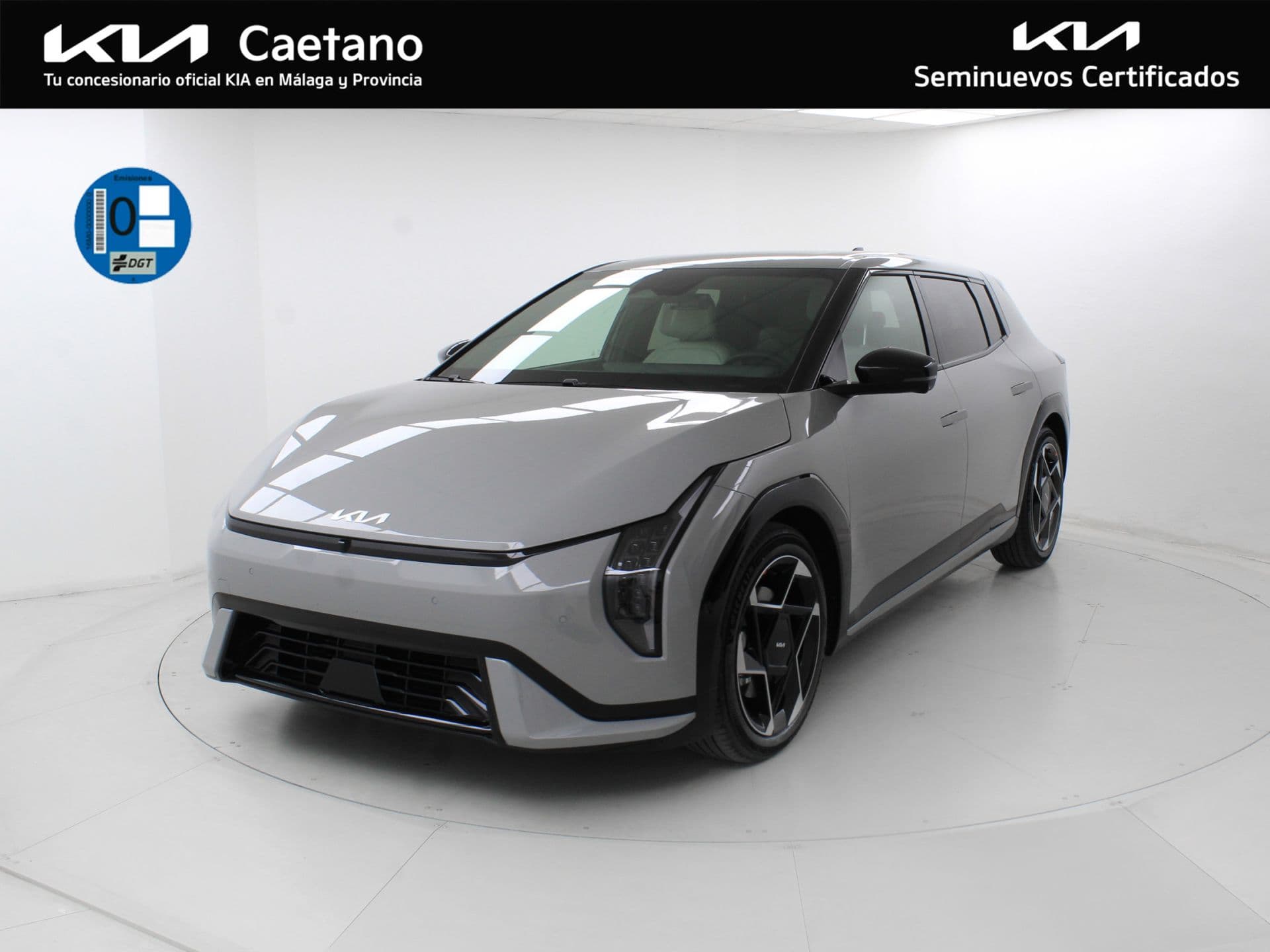 Kia EV4 GT-Line 81,4kWh 150kW (Long Range), color Wolf Gray (metalizada), 2025, foto 1 de 8