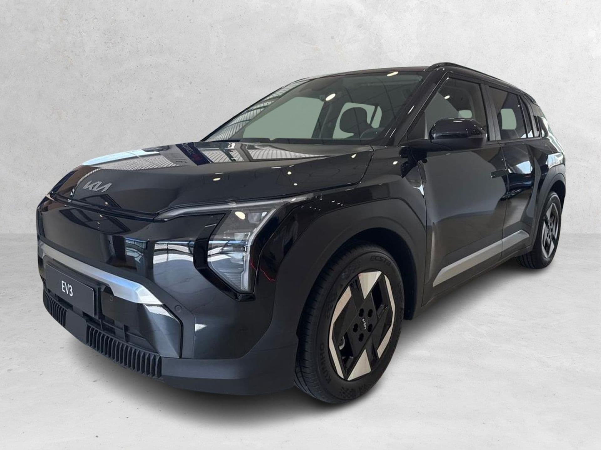 Kia EV3 Earth Long Range, color Aurora Black Pearl (metalizada), 2025, foto 1 de 8