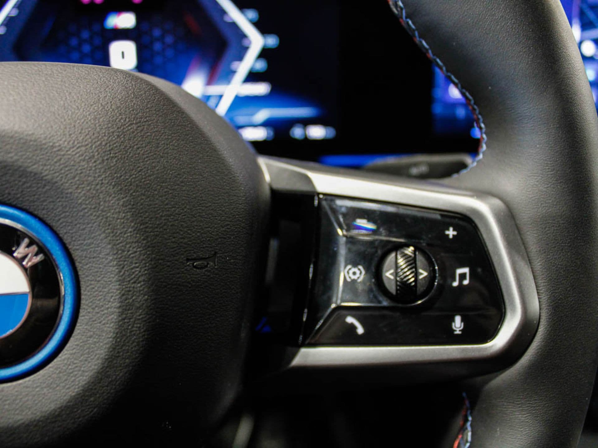BMW i5 – foto 14
