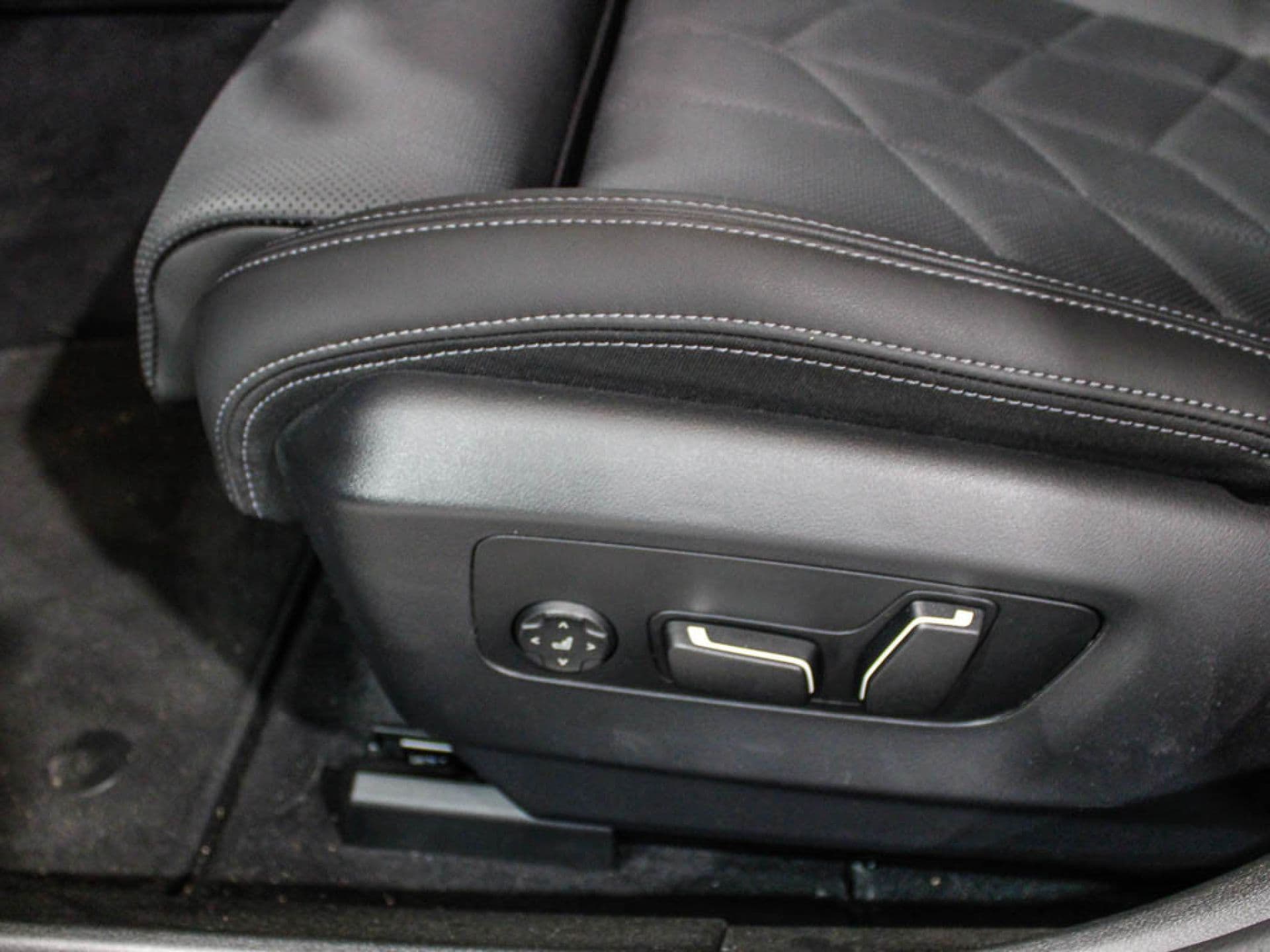 BMW i5 – foto 19