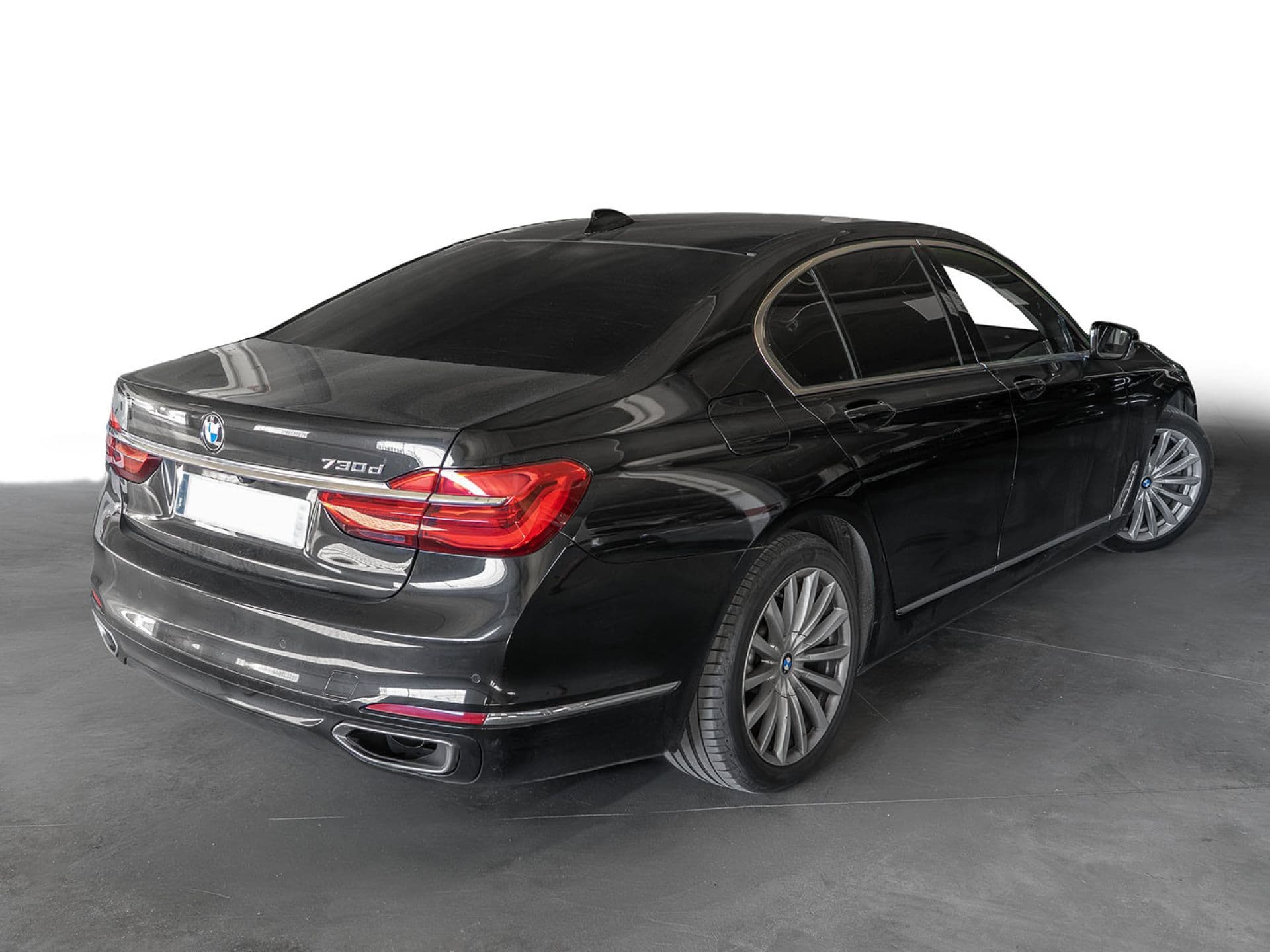 BMW Serie 7 730dA, color Saphirschwarz (metalizado), 2016, foto 5 de 8