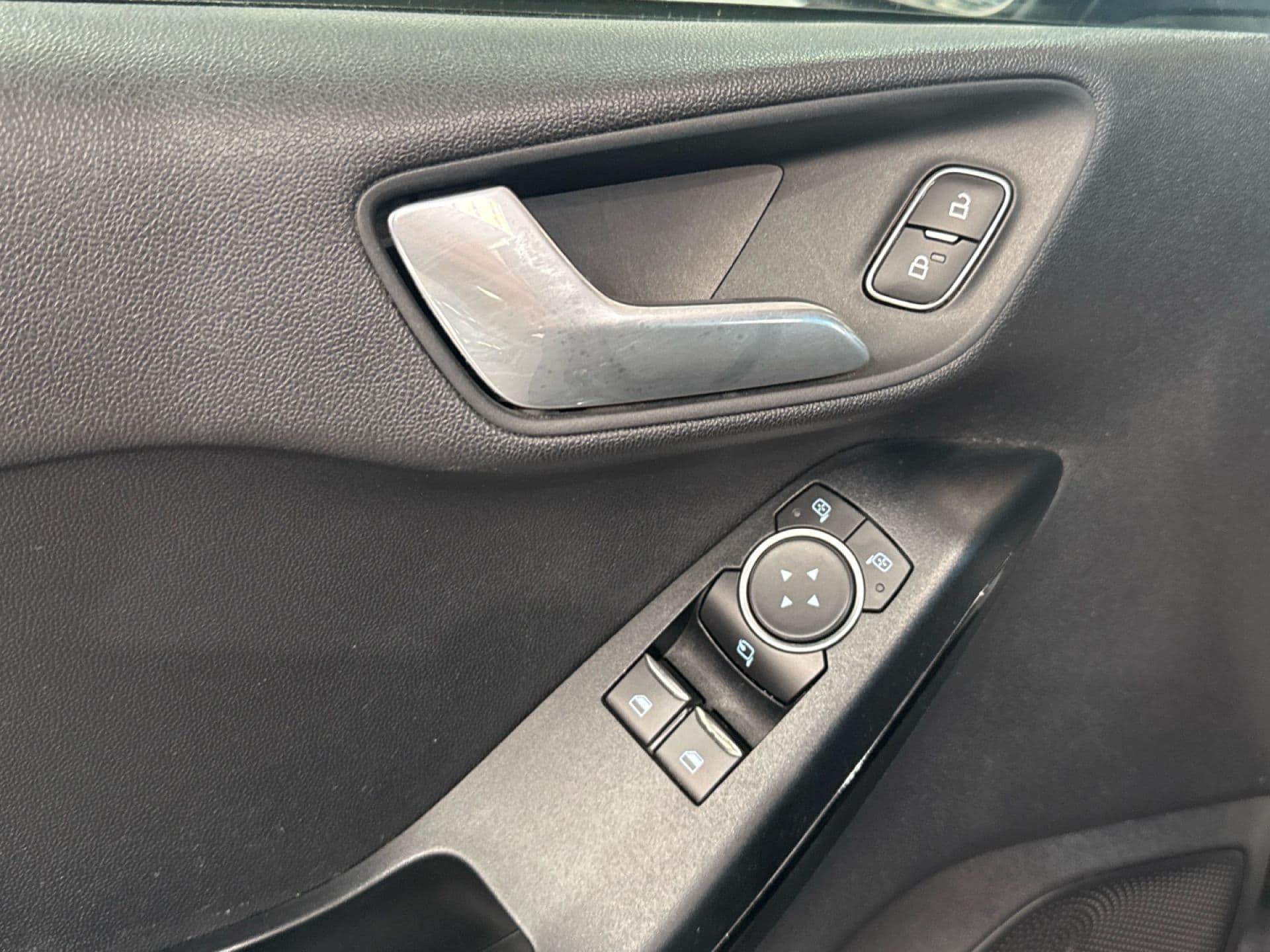 Ford Fiesta – foto 18