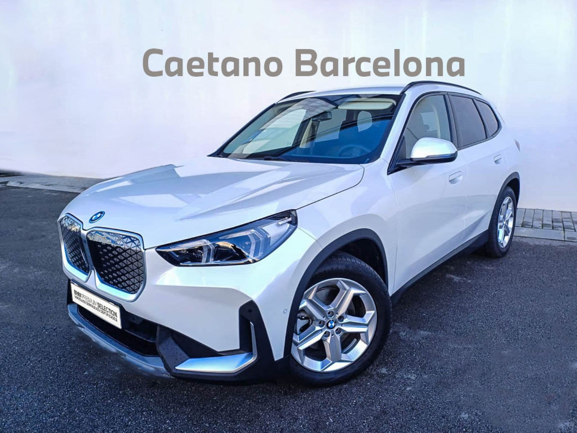 BMW iX1 – foto 1