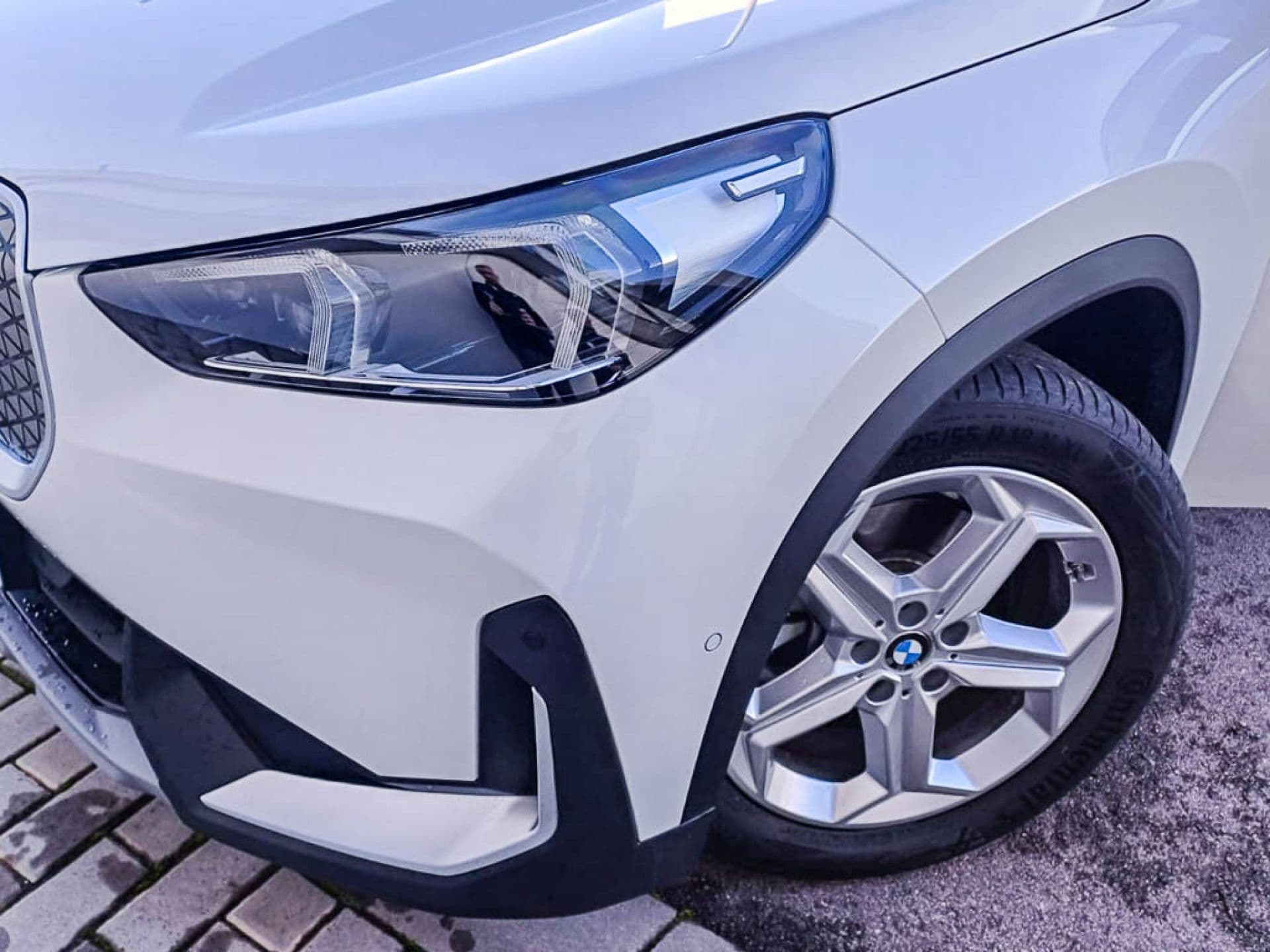 BMW iX1 – foto 6