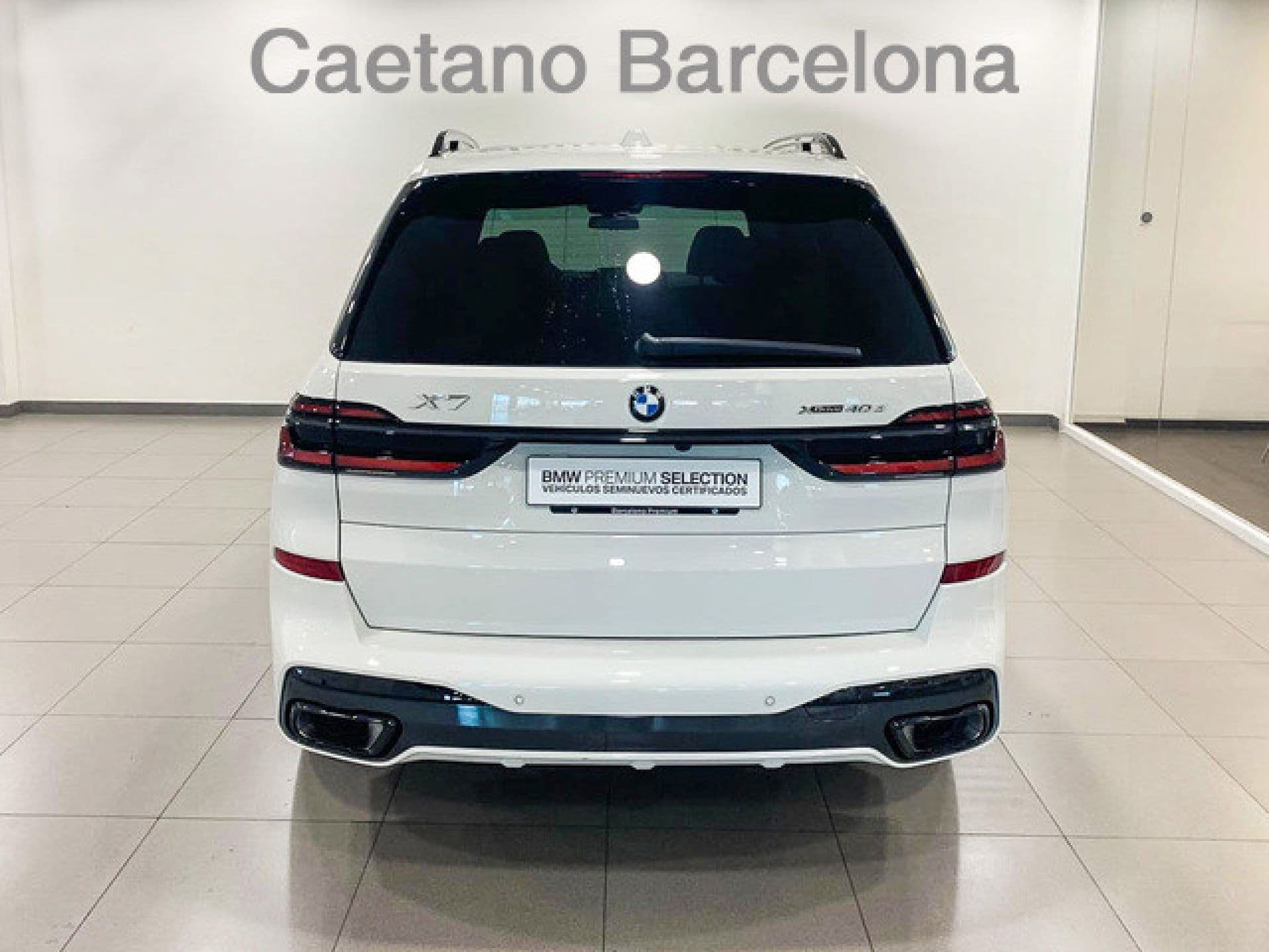 BMW X7 xDrive40d, color Alpinweiss sólida, 2026, foto 5 de 8