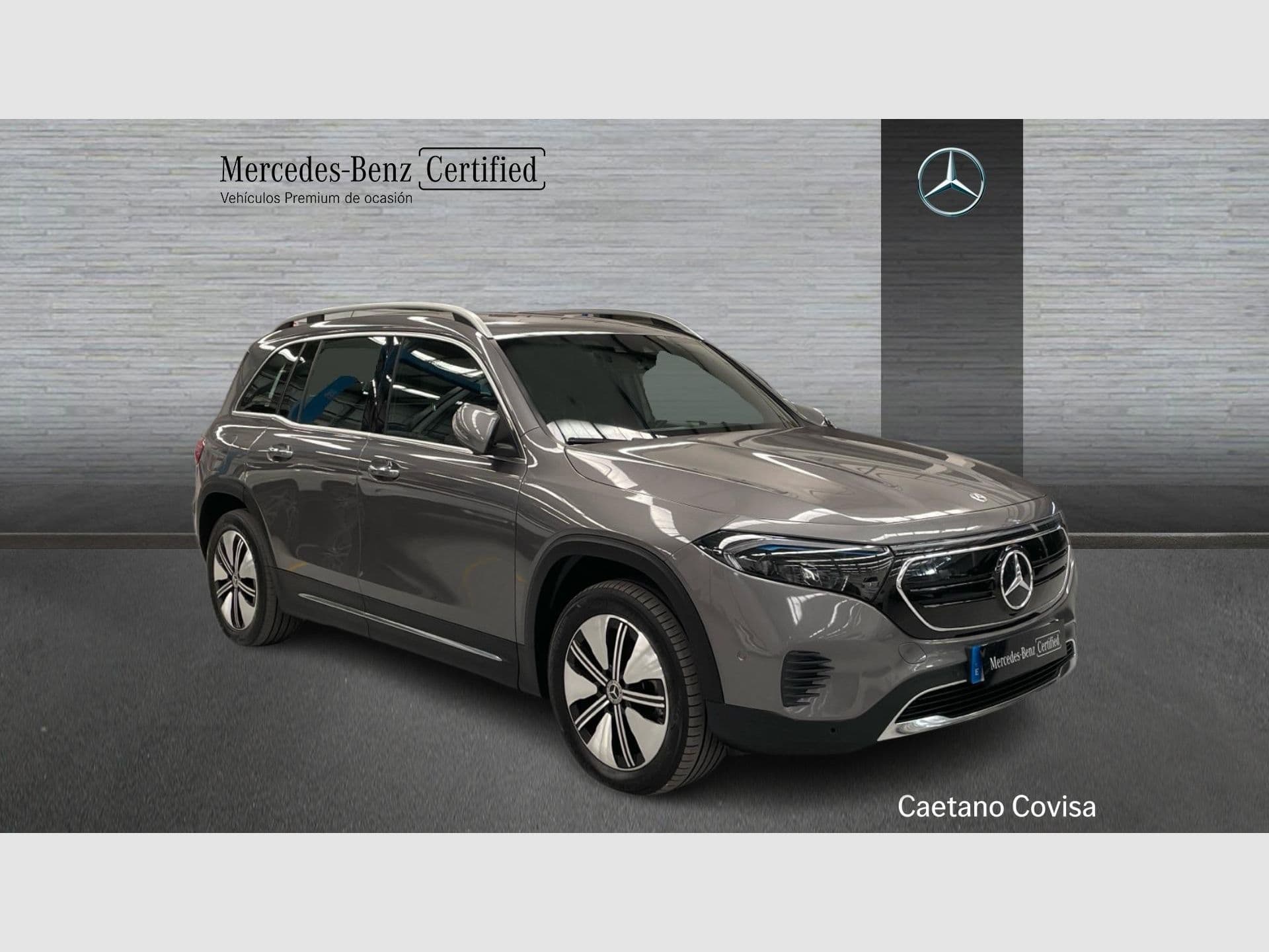 Mercedes-Benz EQB EQB 250, color Gris Montaña (metalizado), 2023, foto 2 de 8