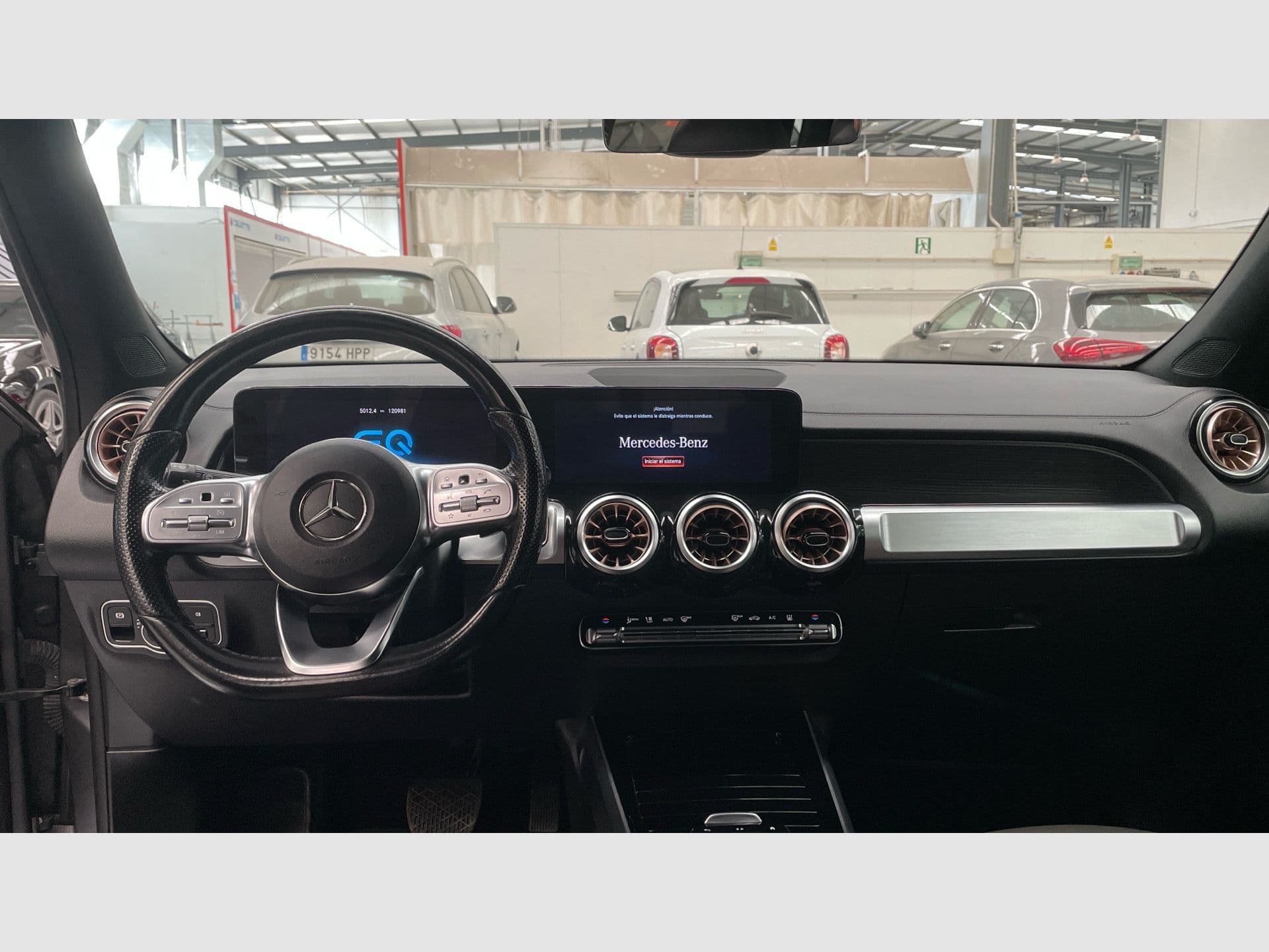 Mercedes-Benz EQB EQB 250, color Gris Montaña (metalizado), 2023, foto 8 de 8