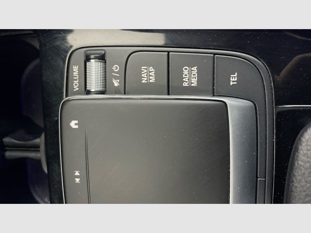 Mercedes-Benz GLB – foto 32