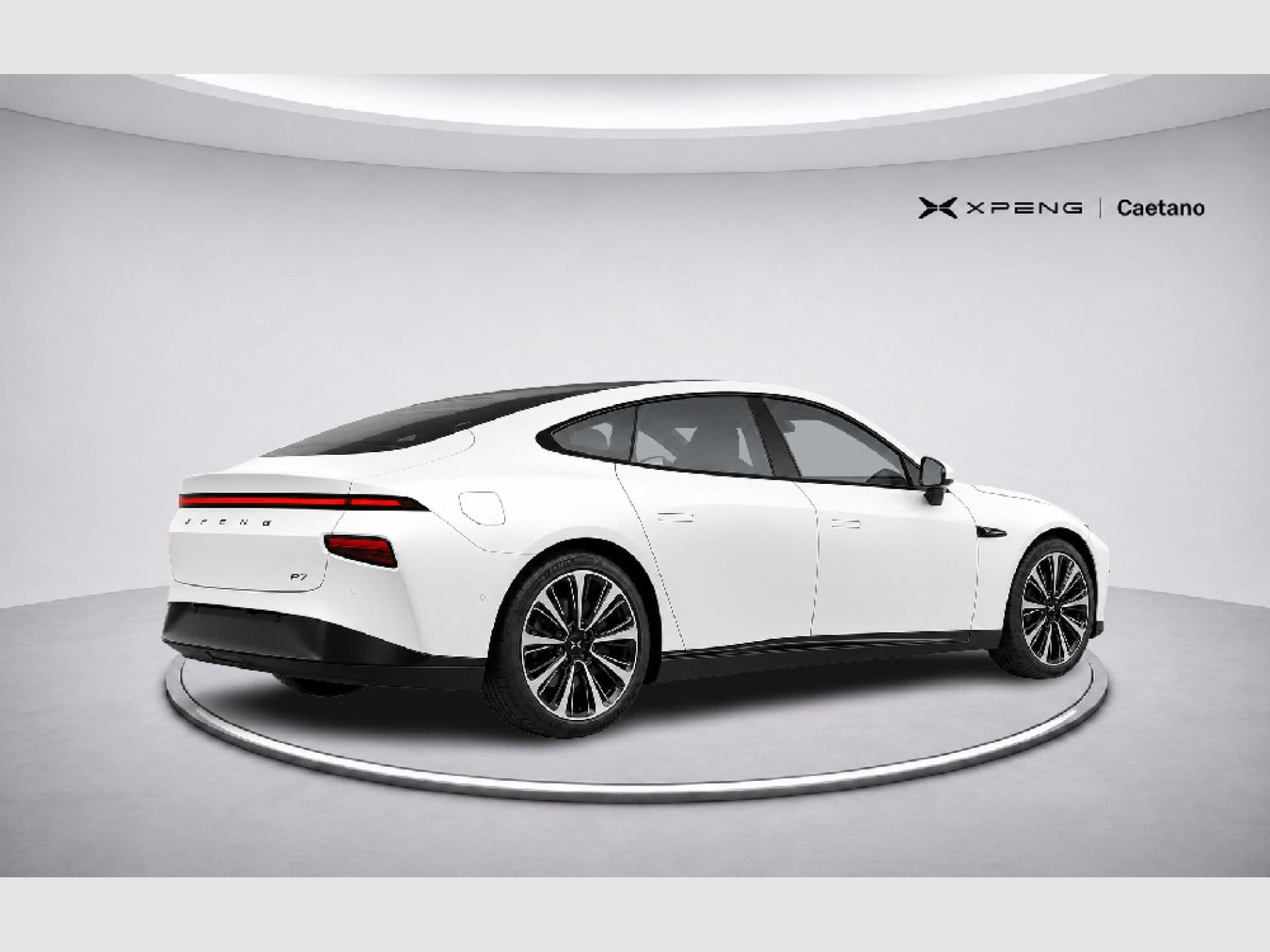 XPENG P7 – foto 3