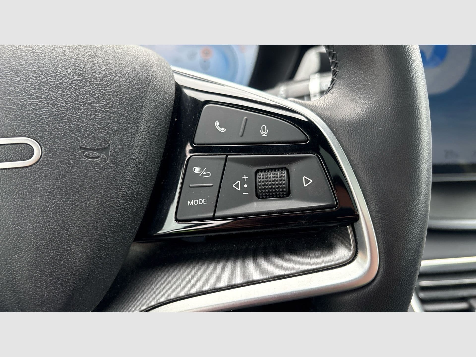 BYD Seal U DM-i – foto 12