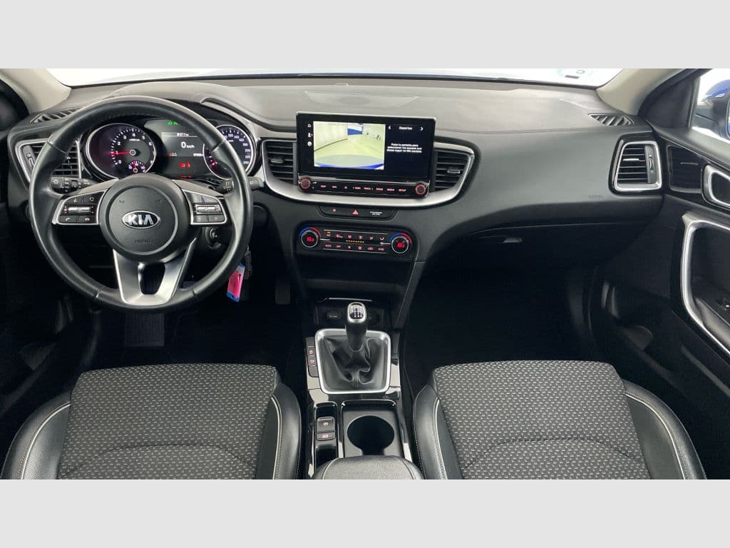 Kia XCeed – foto 11