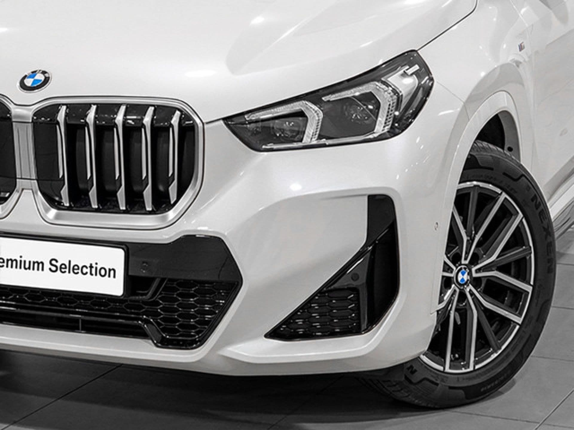 BMW X1 xDrive25e, color Alpinweiß (sólido), 2025, foto 6 de 12
