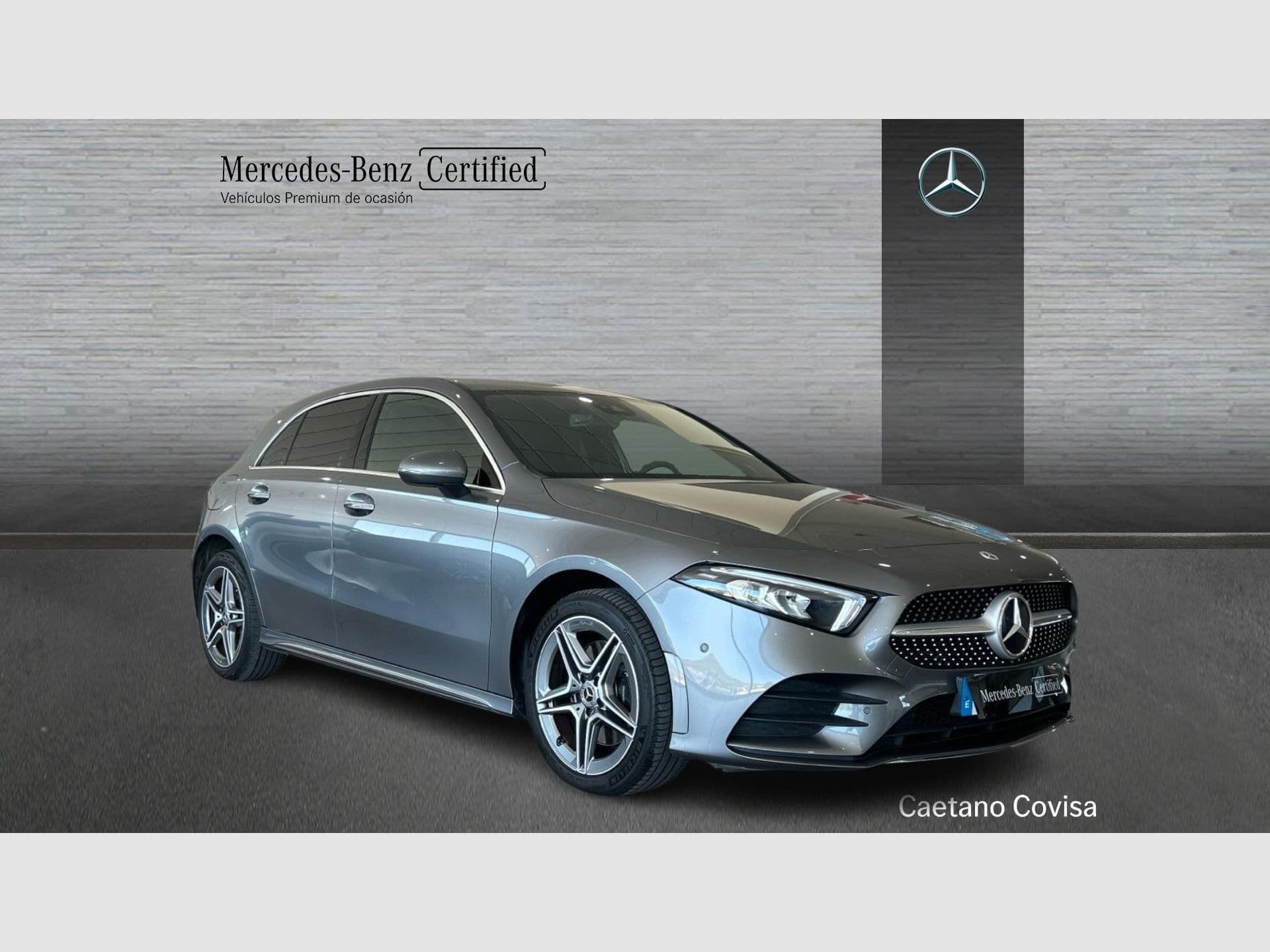 Mercedes-Benz Clase A 250 e, color Gris Montaña (metalizado), 2021, foto 3 de 8