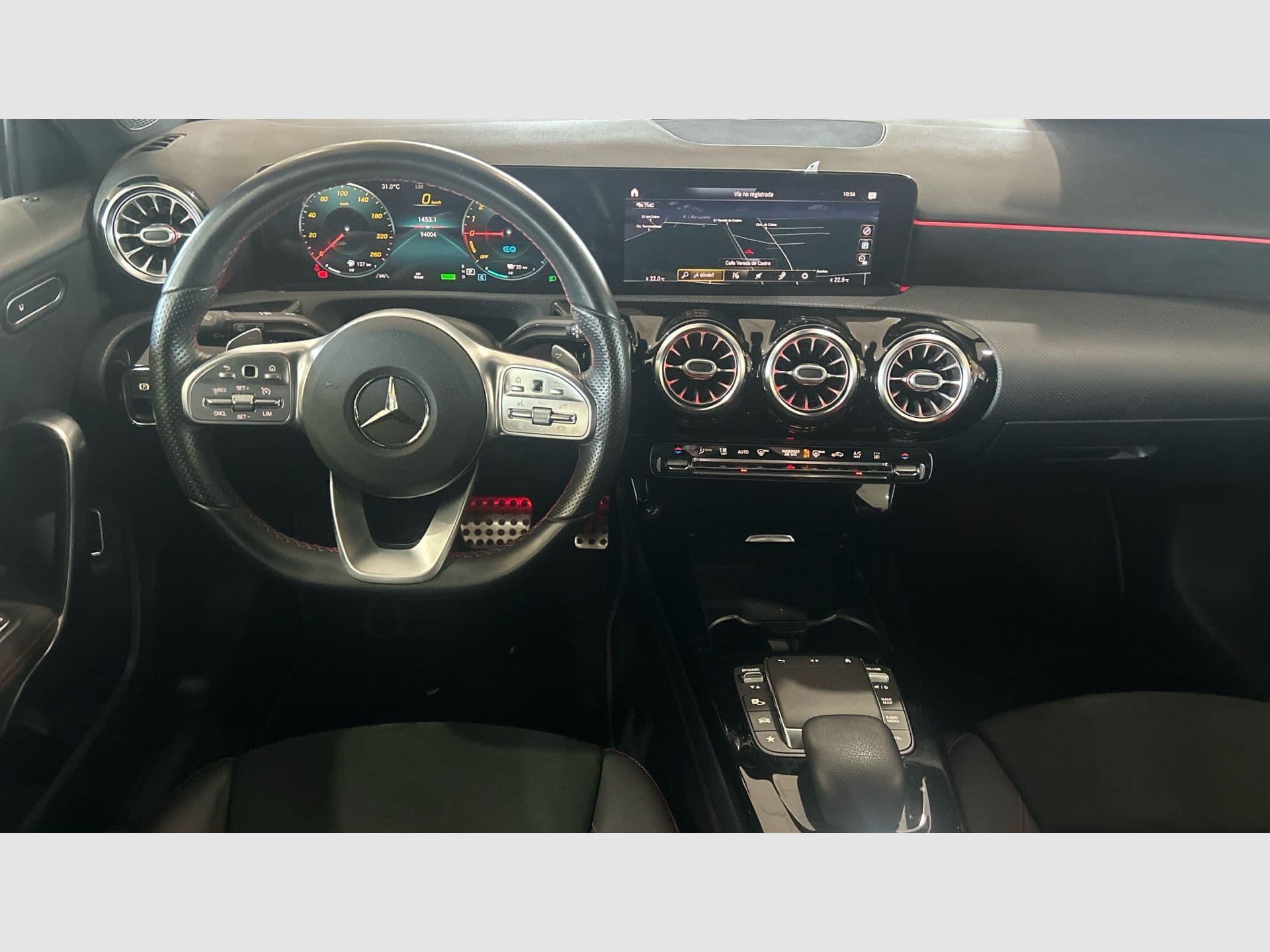 Mercedes-Benz Clase A 250 e, color azul denim metalizado, 2020, foto 8 de 8