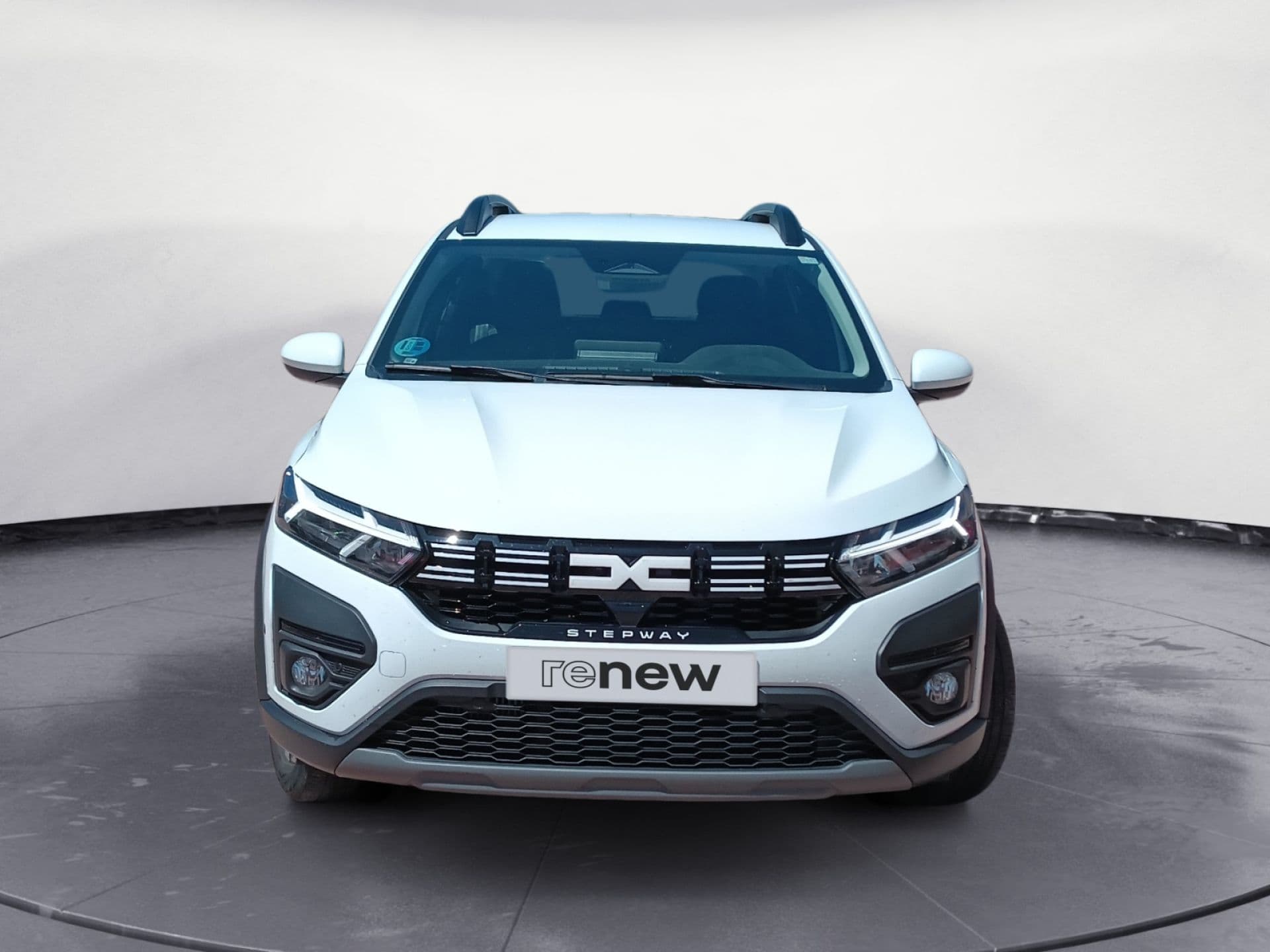 Dacia Sandero Stepway Expression Go 74kW (100CV) ECO-G, color Blanco Glaciar (opaco), 2024, foto 3 de 6