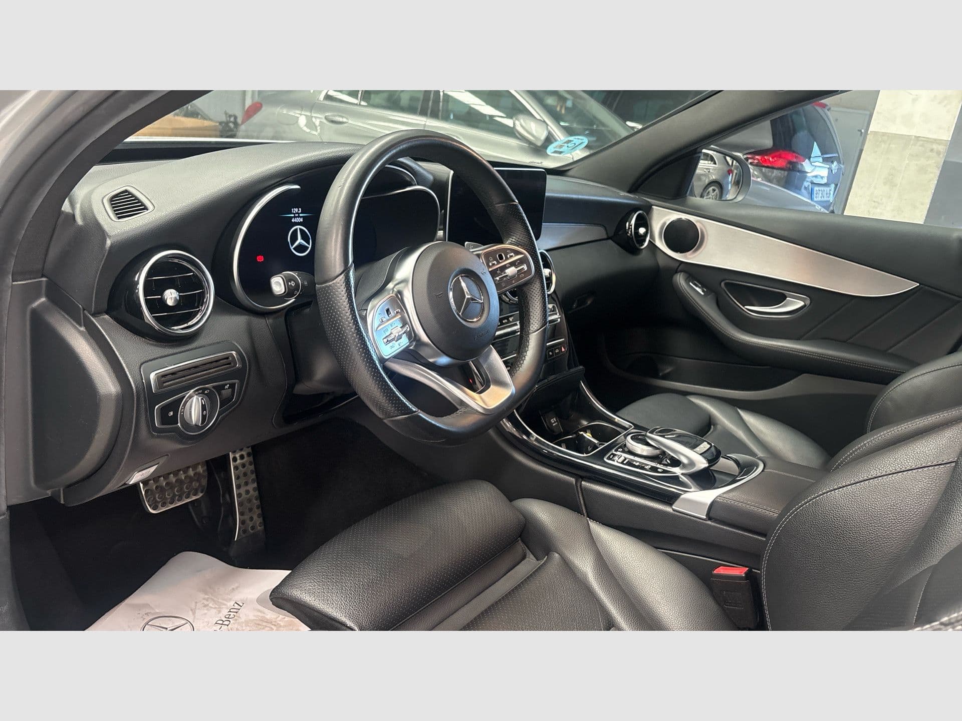 Mercedes-Benz Clase C 200 d, color Plata Iridio (metalizado), 2020, foto 6 de 8