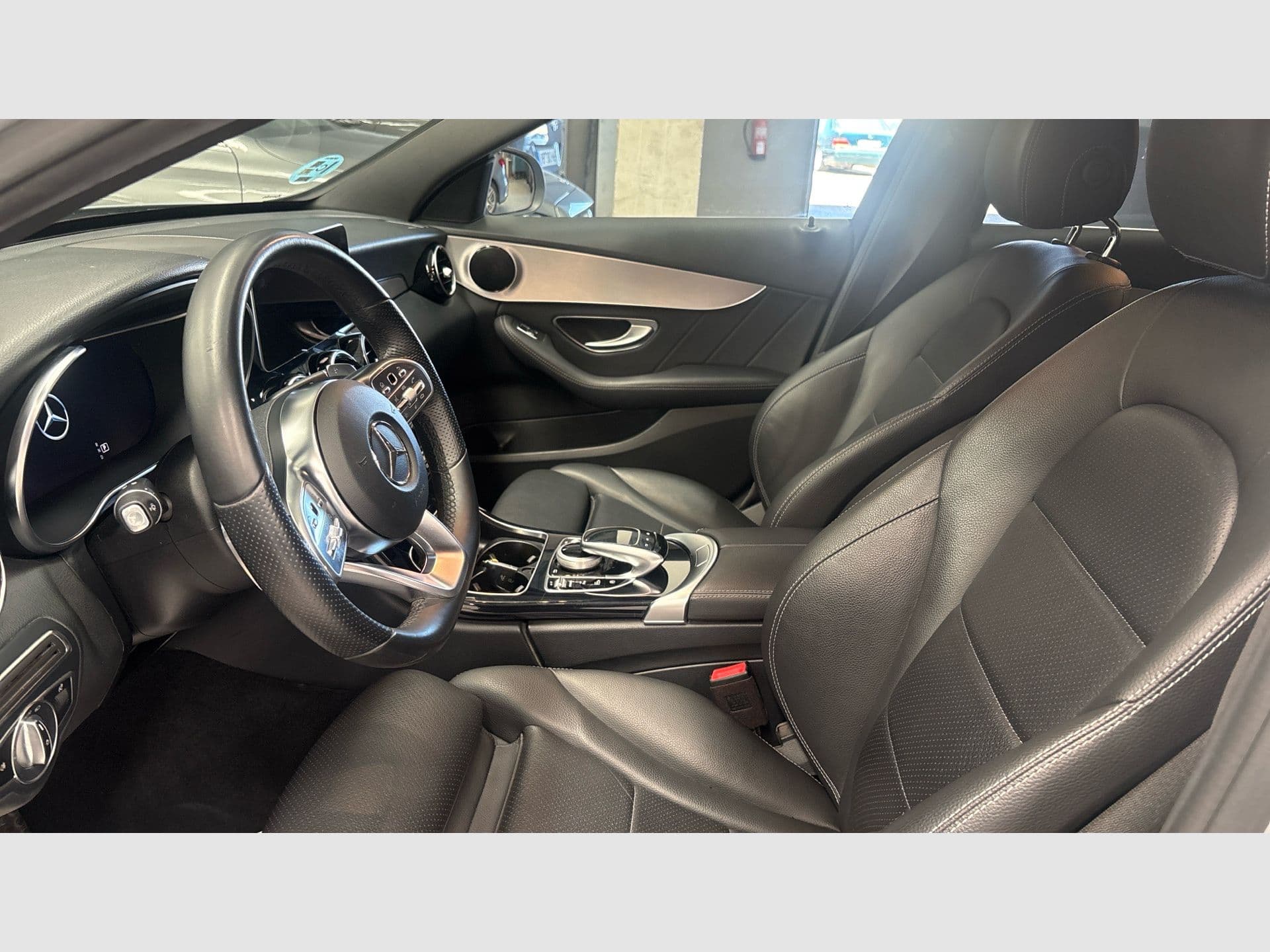Mercedes-Benz Clase C 200 d, color Plata Iridio (metalizado), 2020, foto 7 de 8