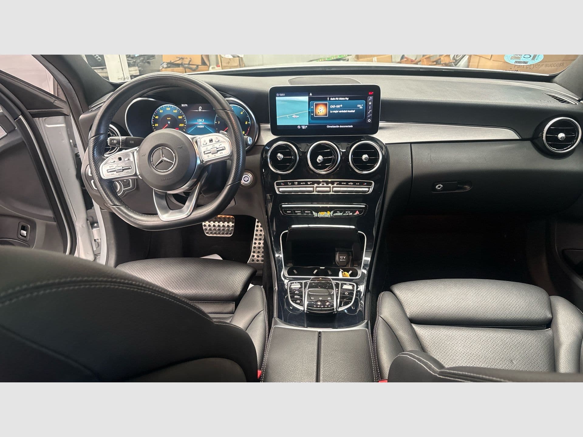 Mercedes-Benz Clase C 200 d, color Plata Iridio (metalizado), 2020, foto 8 de 8