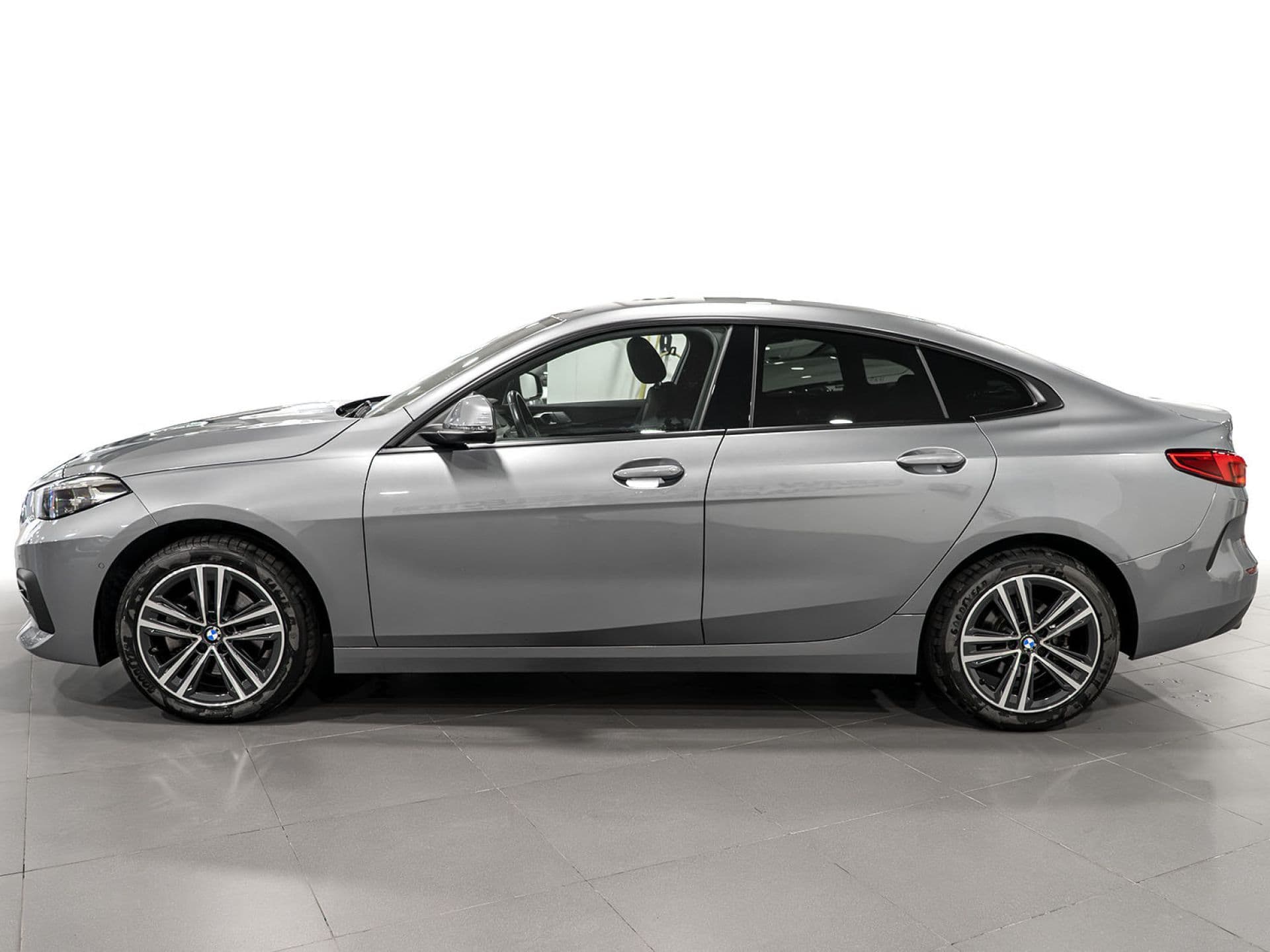 BMW Serie 2 218dA Gran Coupe, color Skyscraper Grey (metalizado), 2022, foto 3 de 8