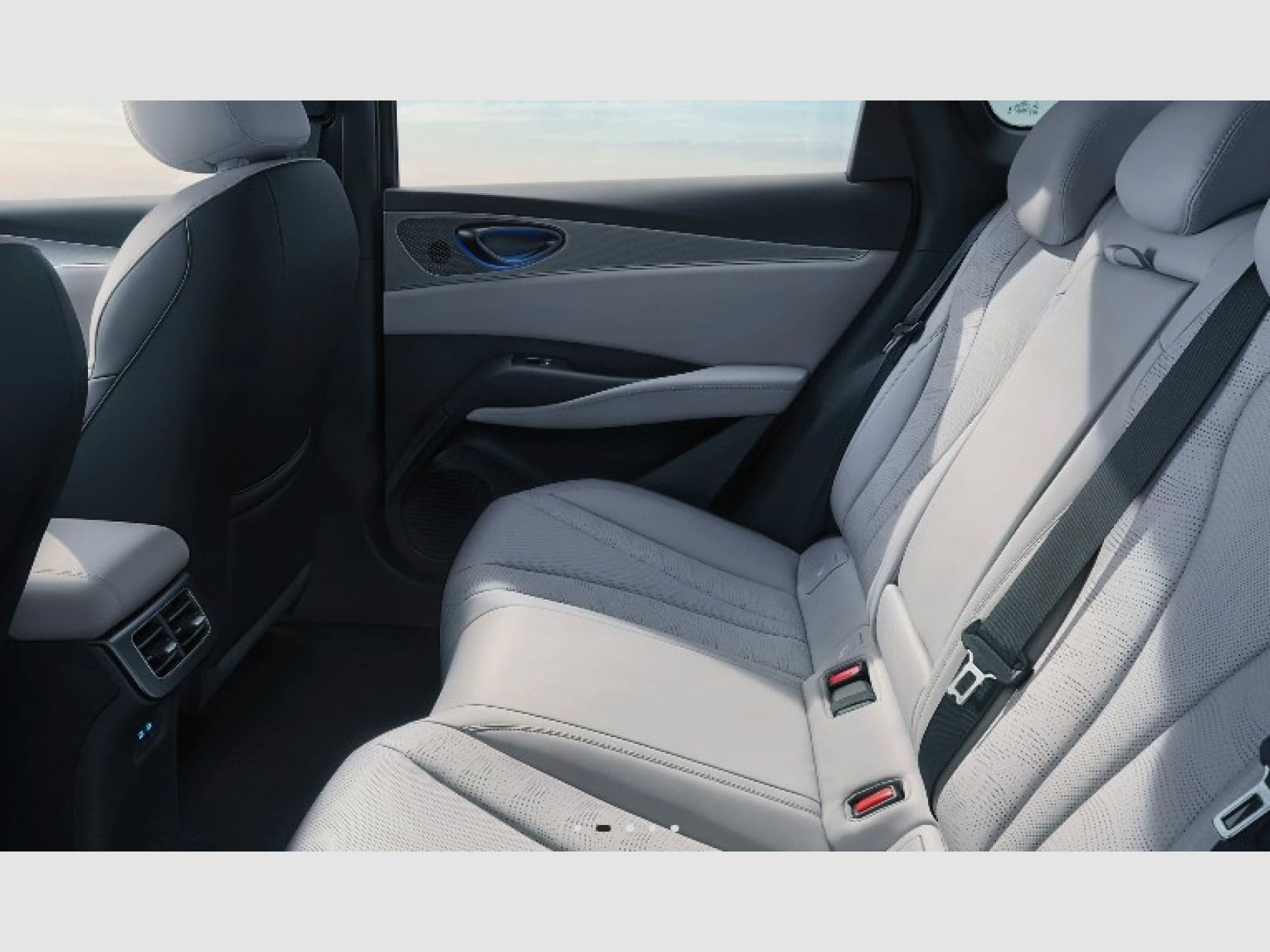 BYD Seal 6 DM-i – foto 5