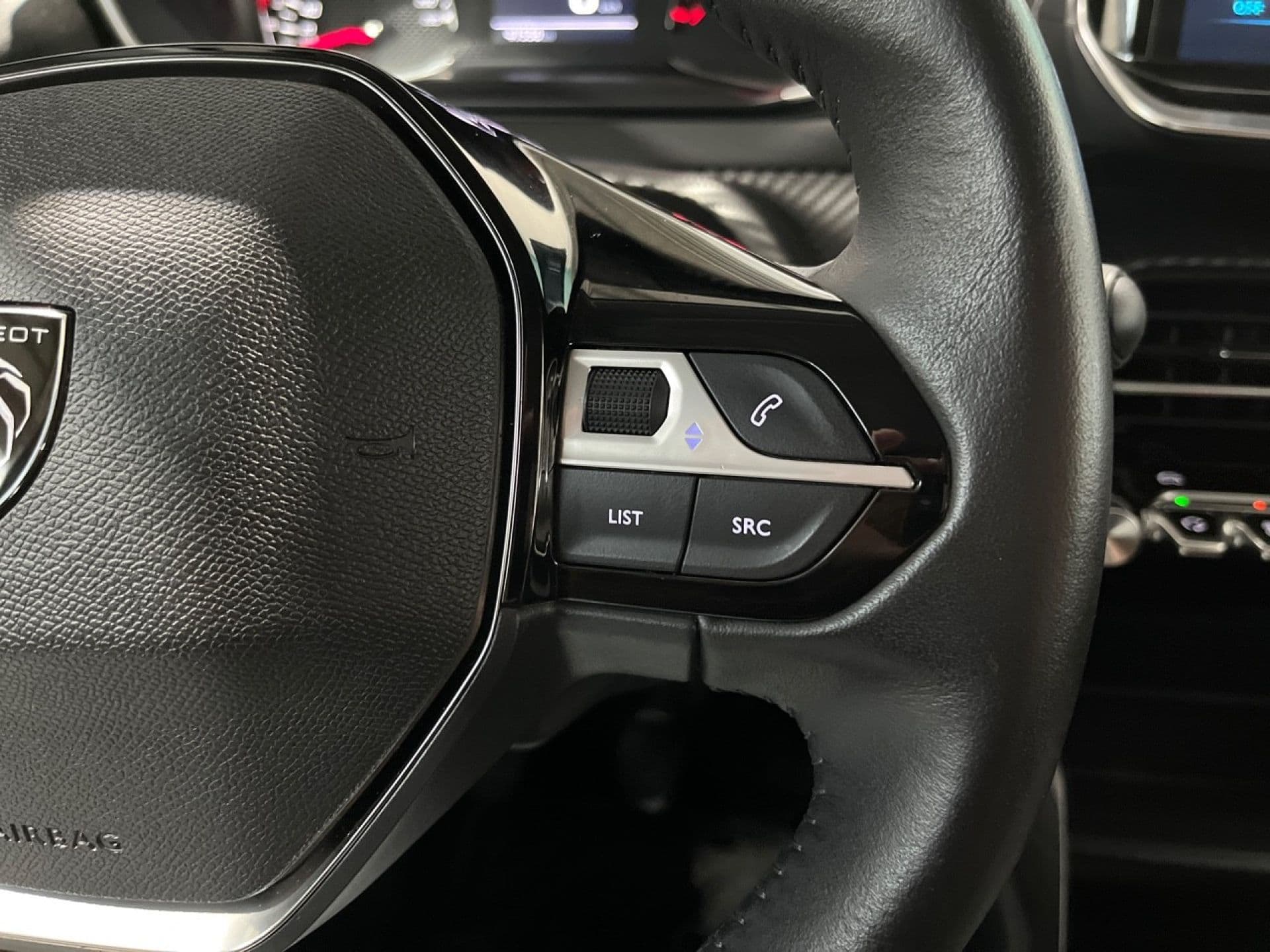 Peugeot 208 – foto 20