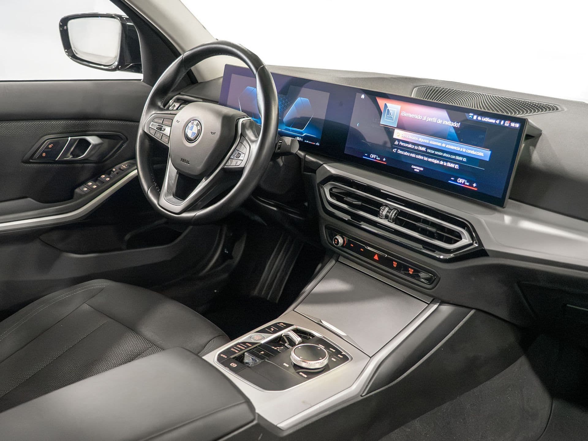 BMW Serie 3 318d Auto., color Negro (sólido), 2022, foto 8 de 8