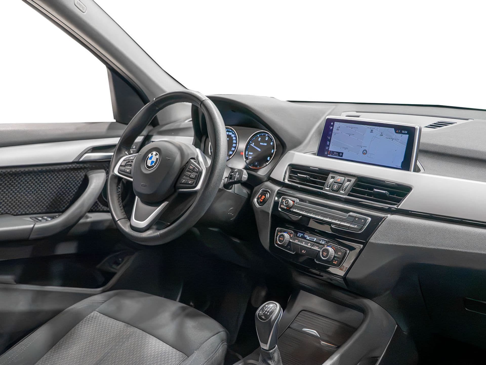 BMW X1 sDrive18d Business, color Alpinweiß (sólido), 2019, foto 8 de 8