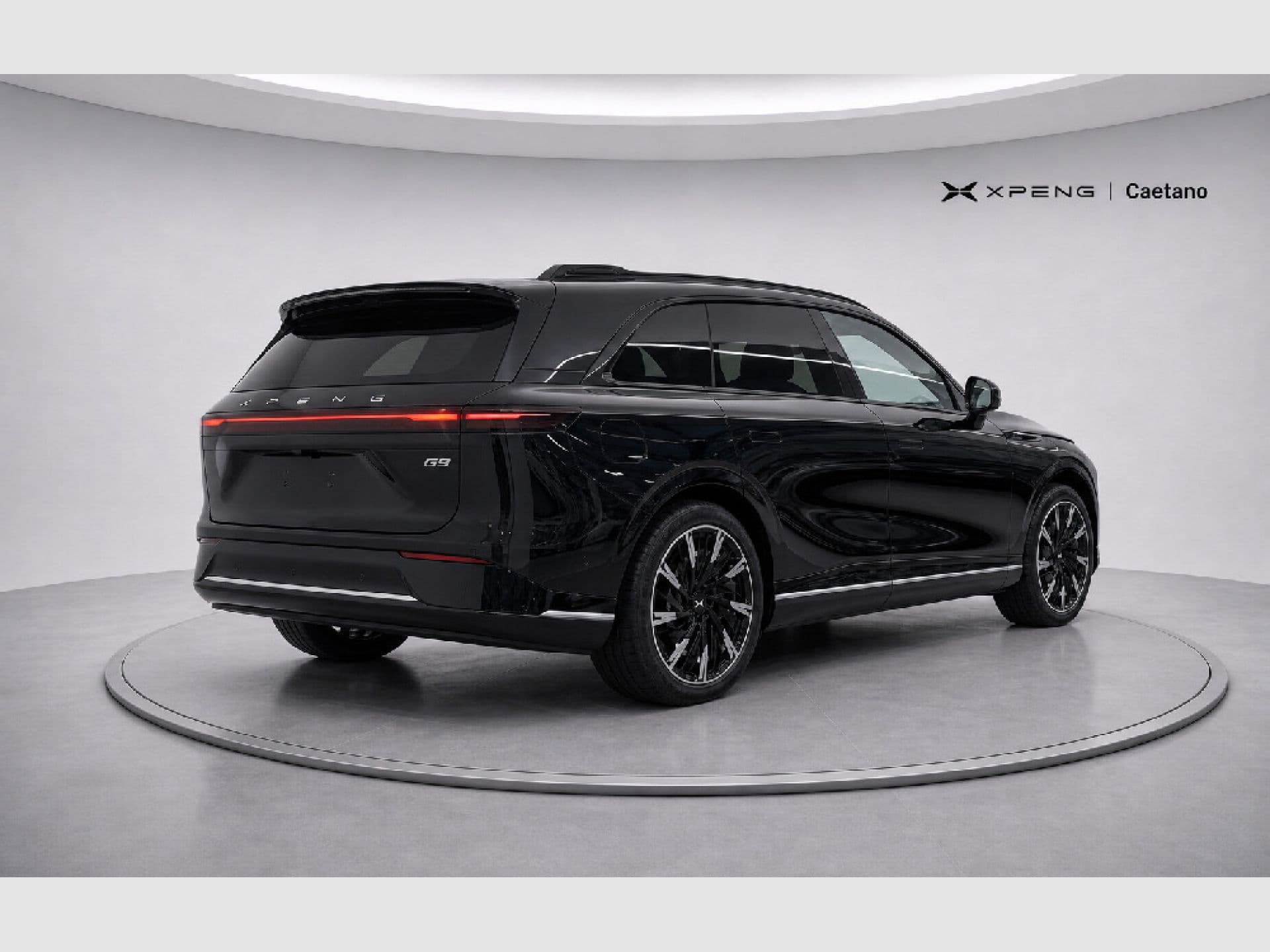 XPENG G9 – foto 4
