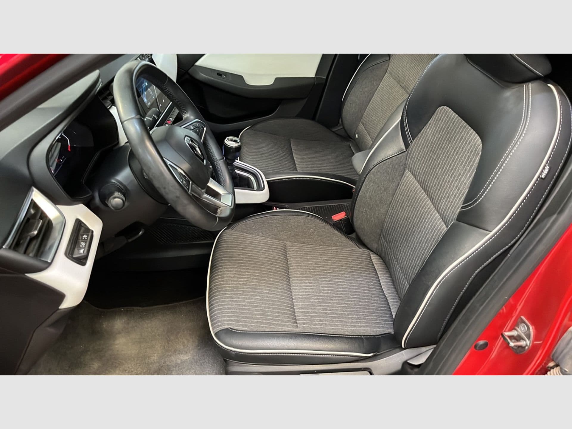 Renault Clio – foto 11