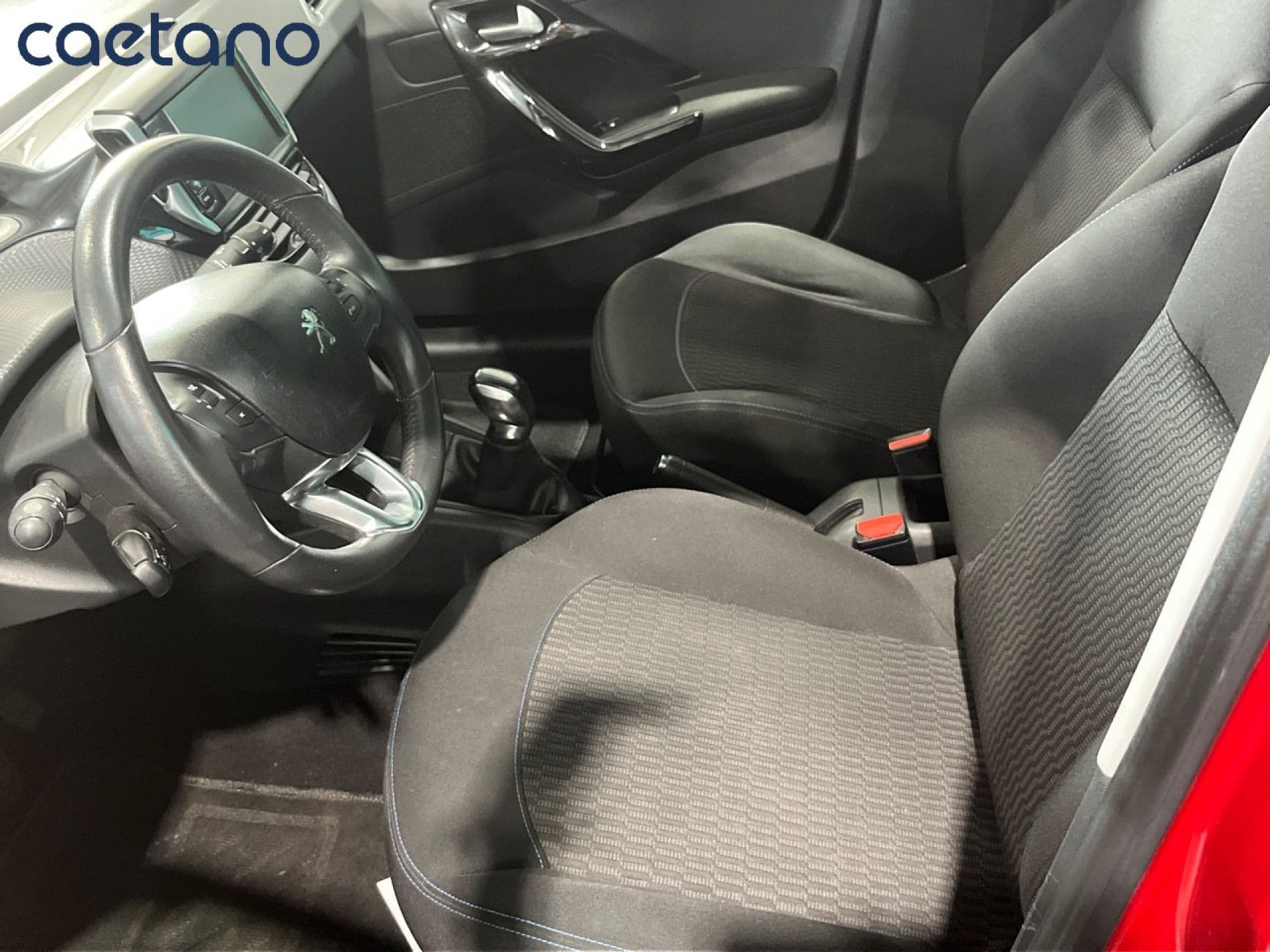 Peugeot 208 – foto 11