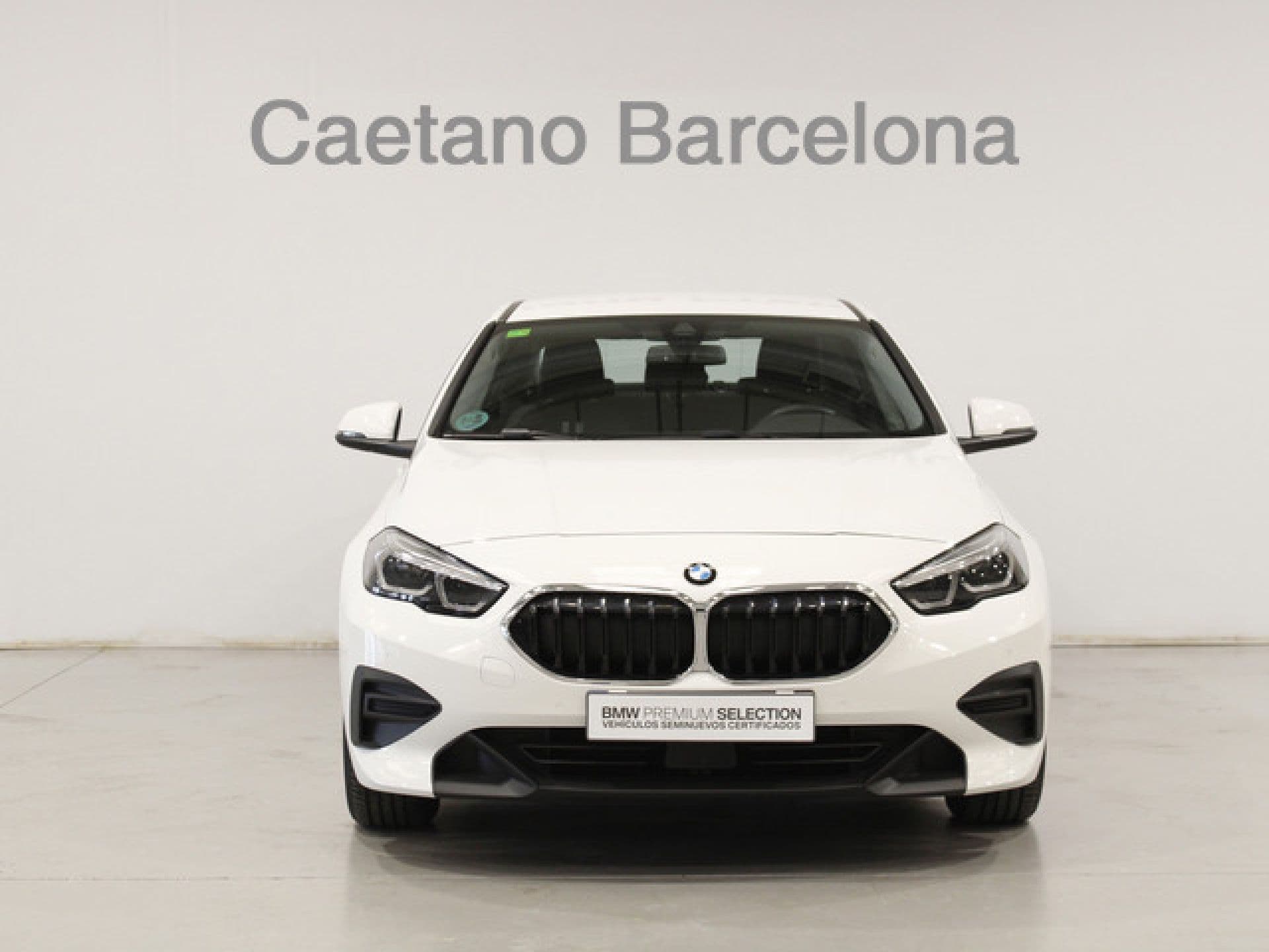 BMW Serie 2 218i Gran Coupe, color Alpinweiss (sólido), 2022, foto 2 de 8