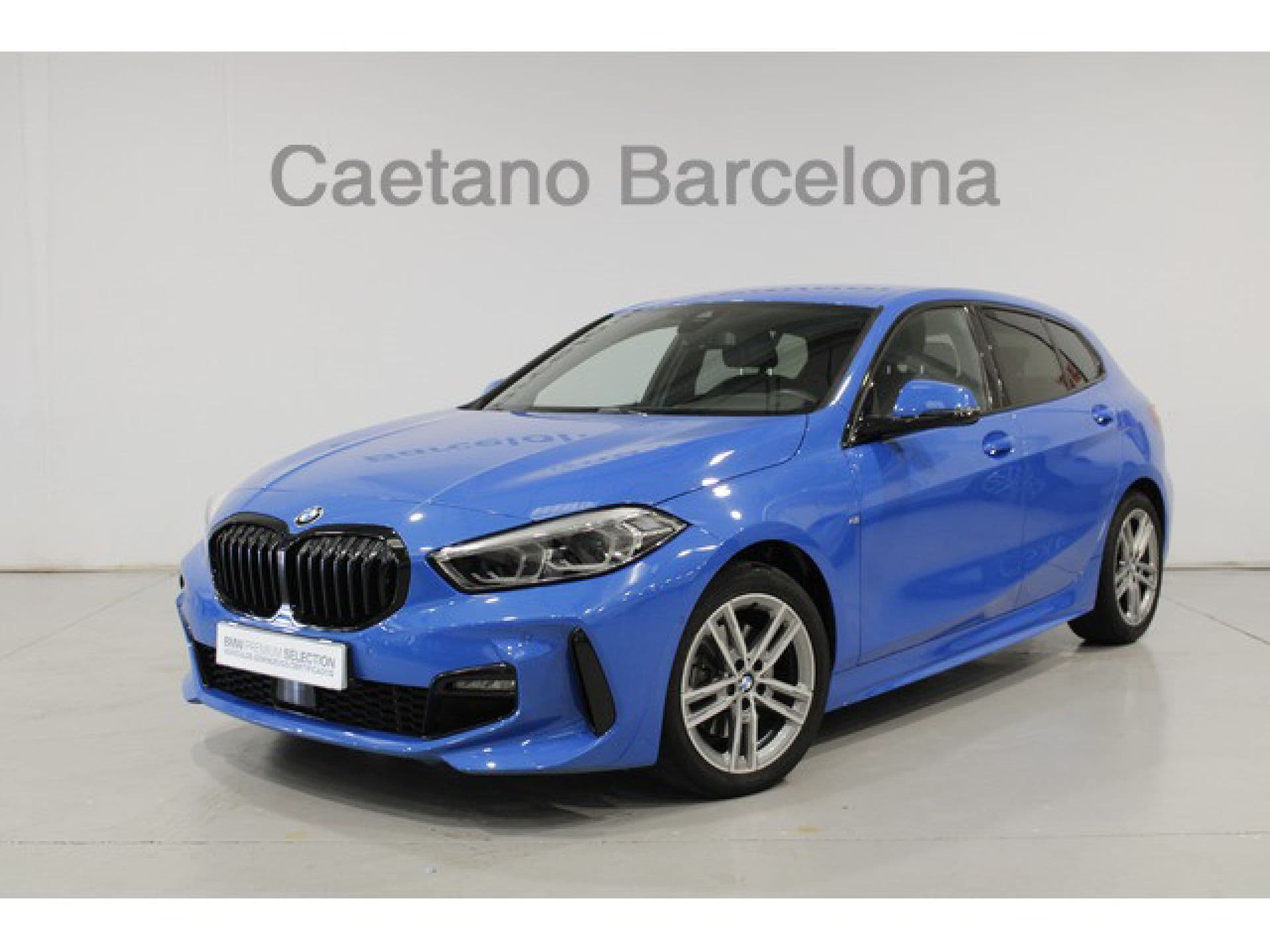 BMW Serie 1 118d, color Pintura metalizada Misano Blau, 2023, foto 1 de 8
