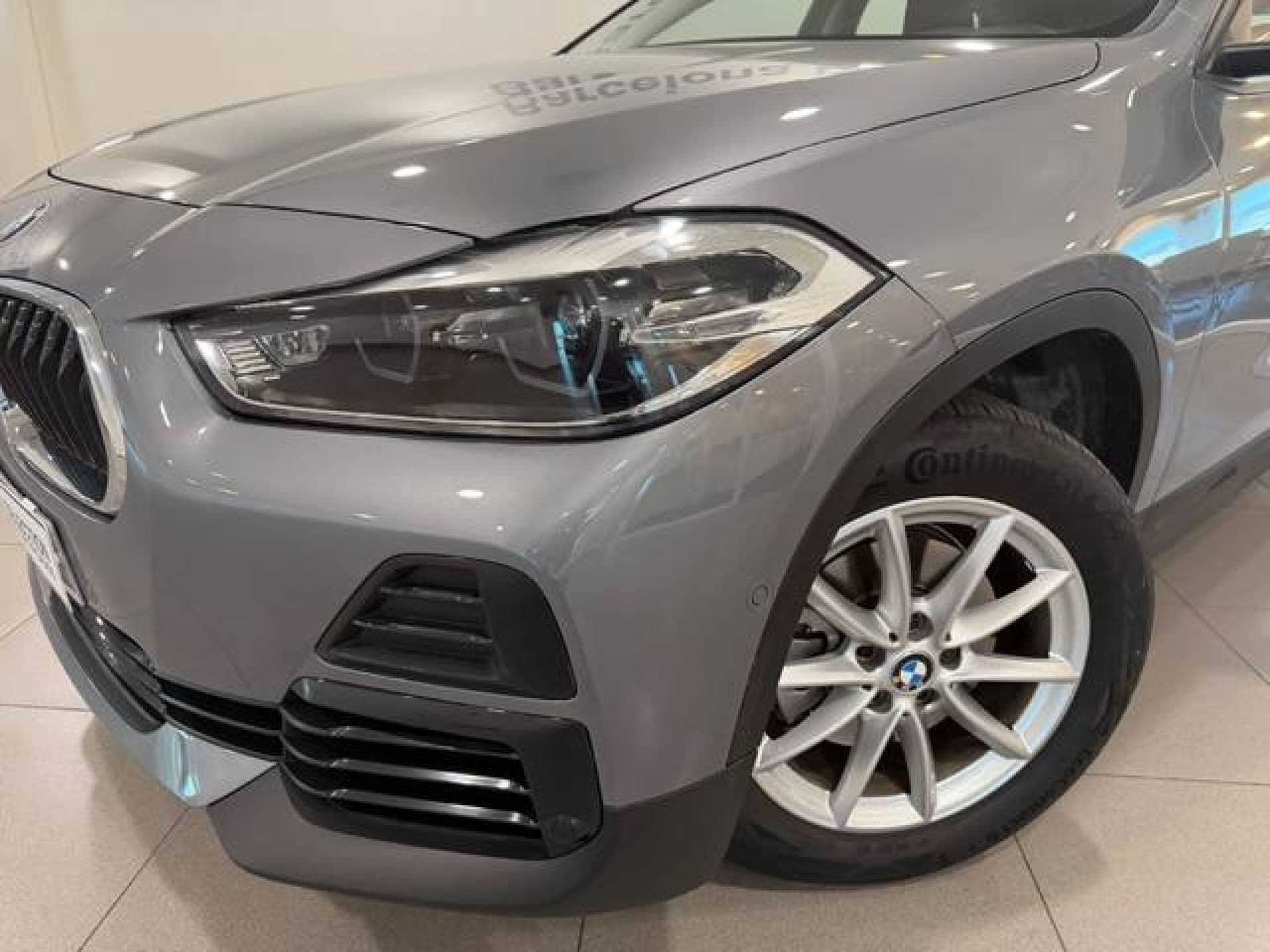 BMW X2 sDrive18dA Business, color Skyscraper Grau Metallic, 2022, foto 6 de 8