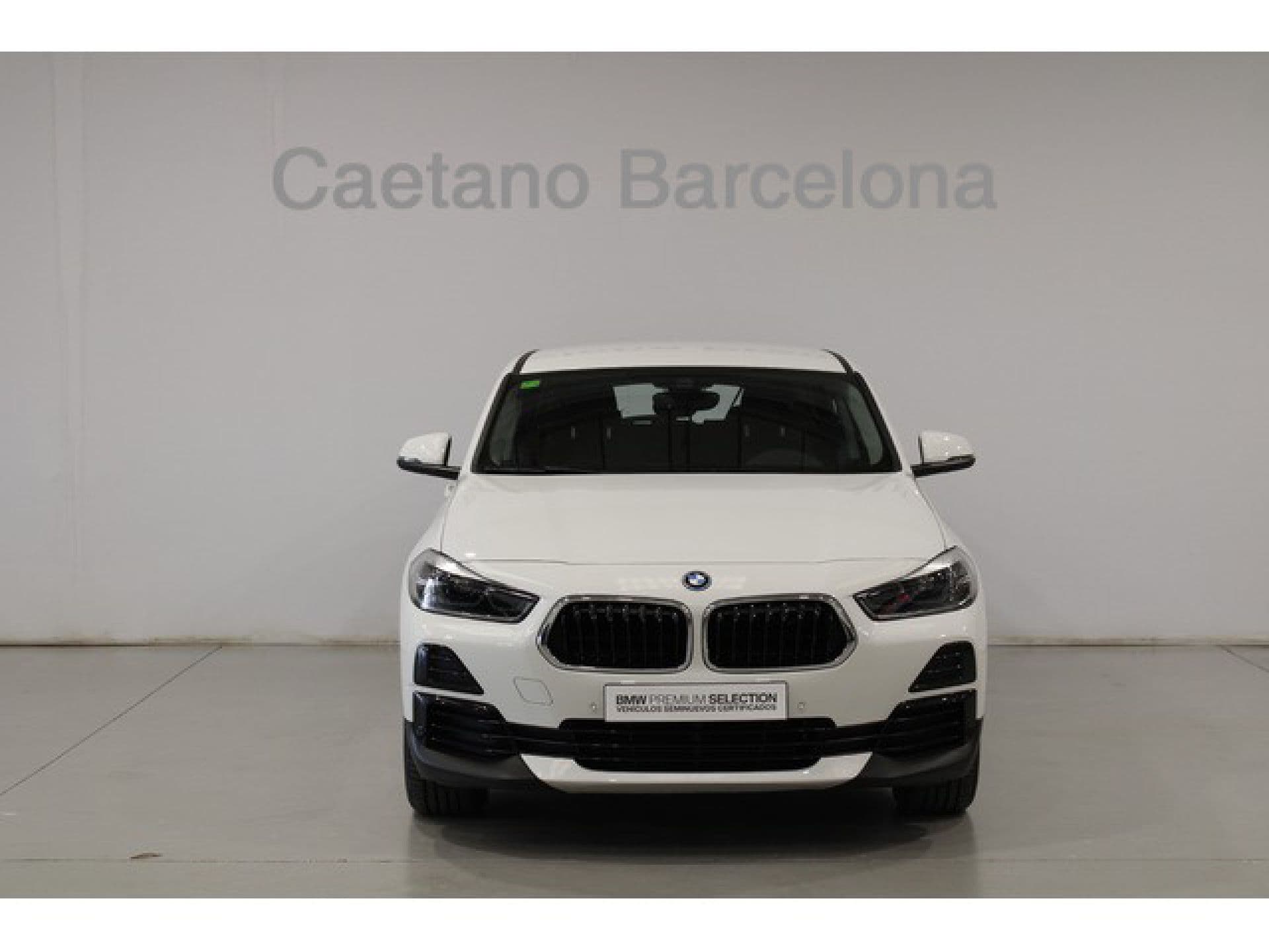 BMW X2 xDrive25e Auto, color Alpinweiß (sólido), 2022, foto 2 de 8