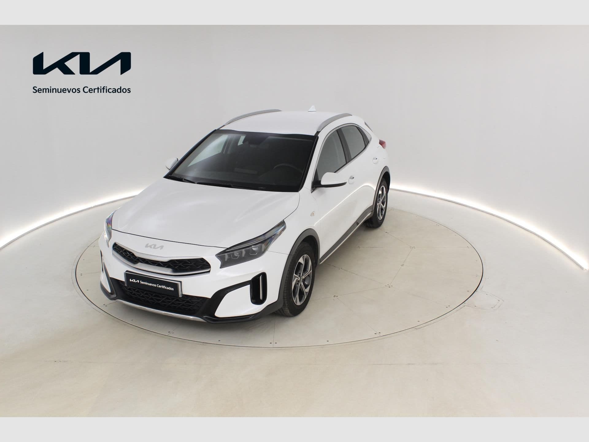 Kia XCeed 1.0 T-GDi Drive 74kW (100CV), color Cassa White (sólido), 2025