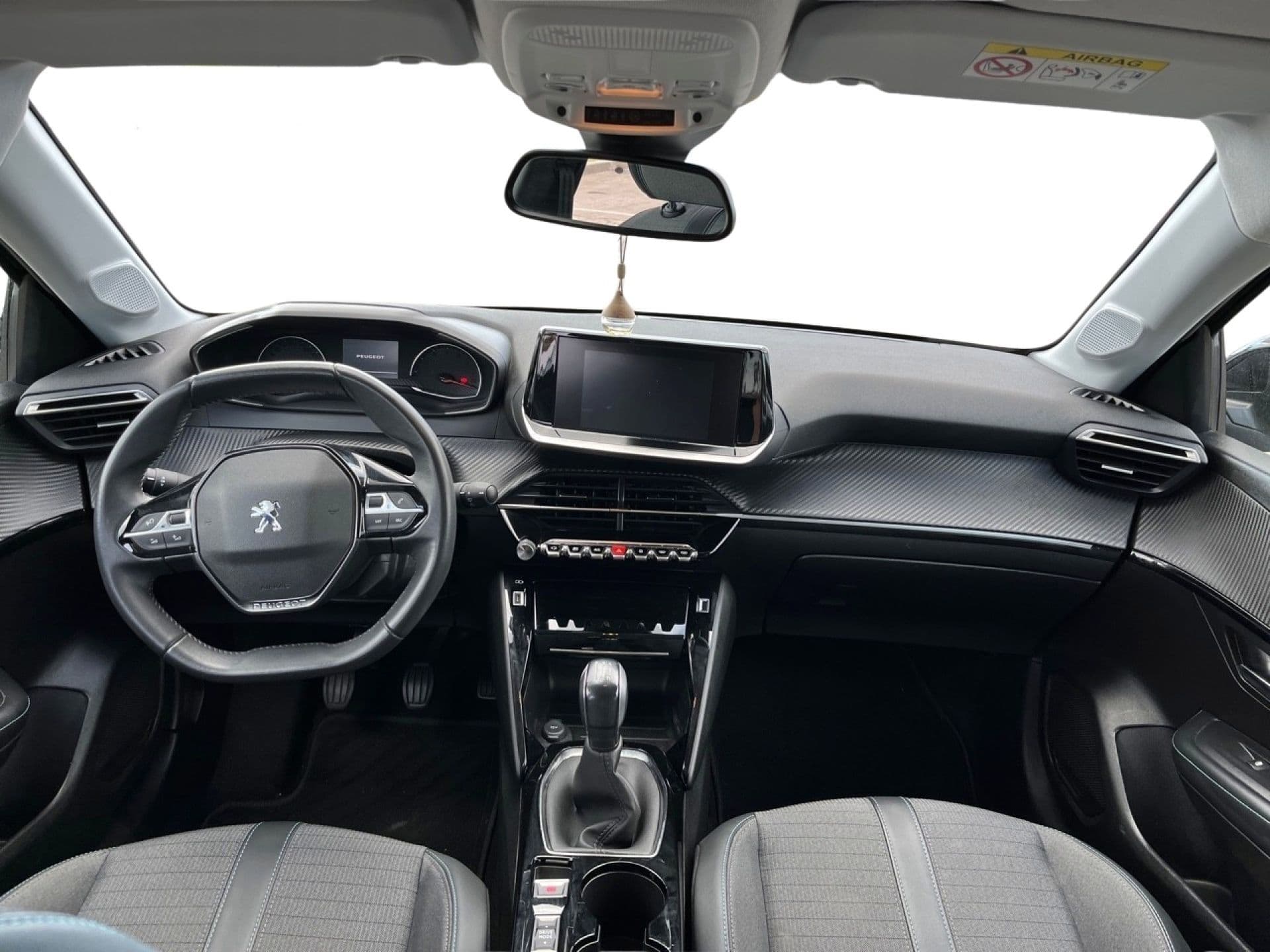 Peugeot 208 – foto 13