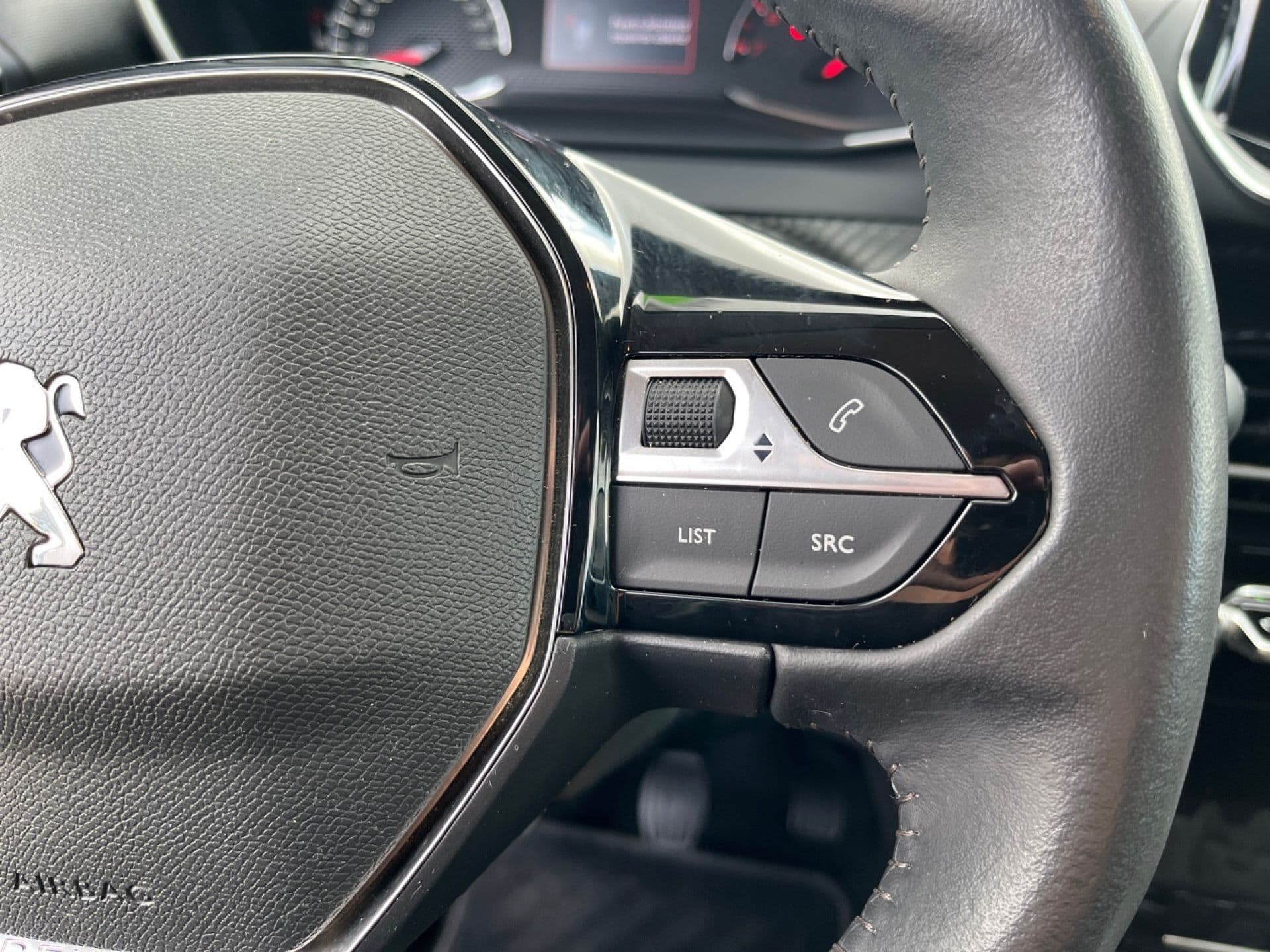 Peugeot 208 – foto 22