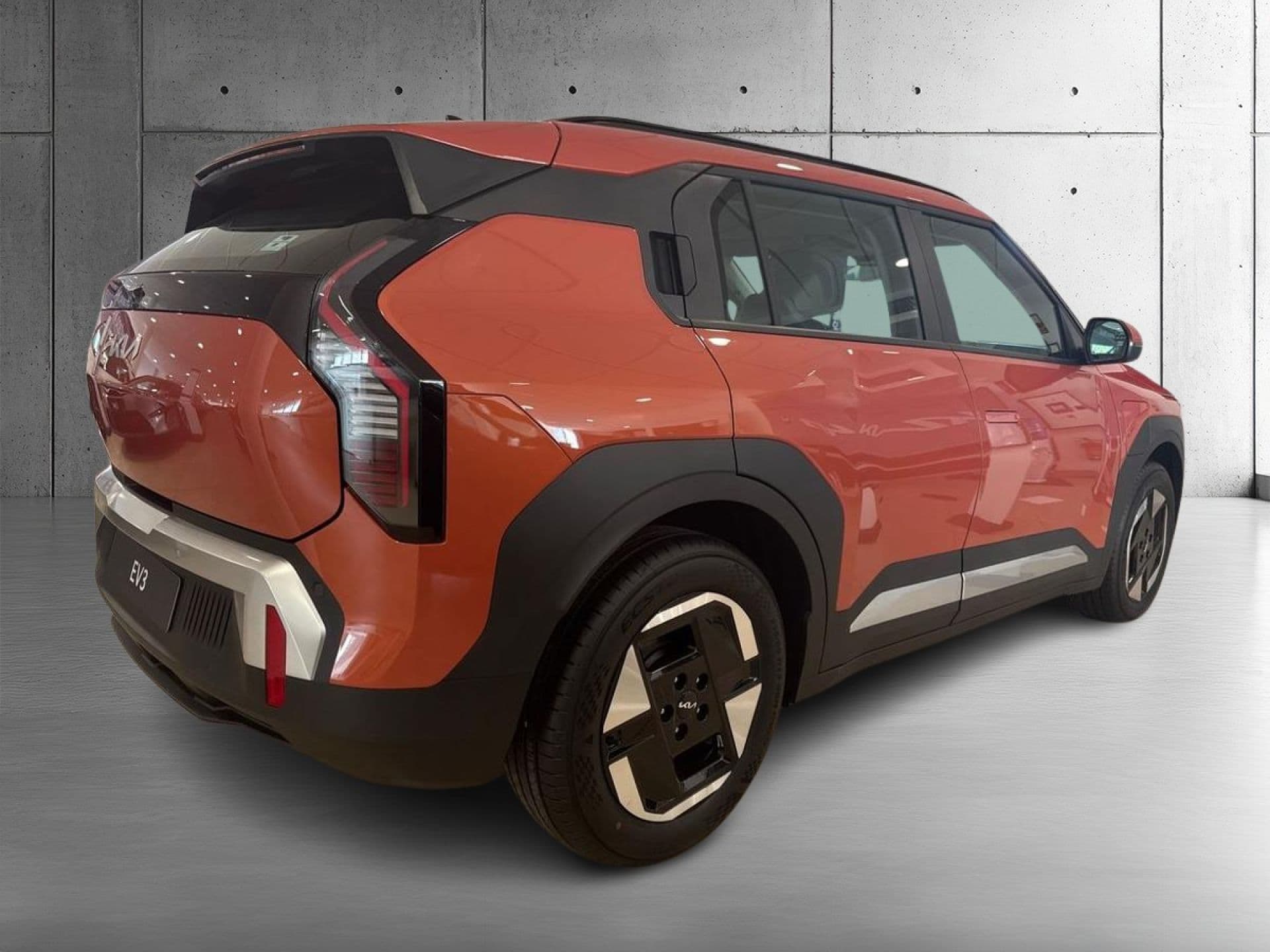 Kia EV3 Air Long Range, color Terra Cotta (metalizada), 2026, foto 8 de 8