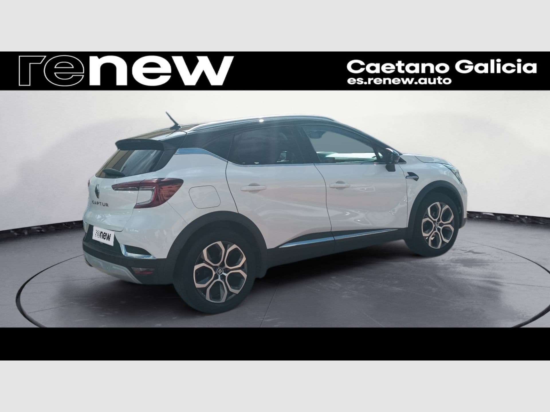 Renault Captur Zen TCe 140CV GPF Micro Híbrido, color Azul Volga (opaca) + techo negro, 2021, foto 2 de 6