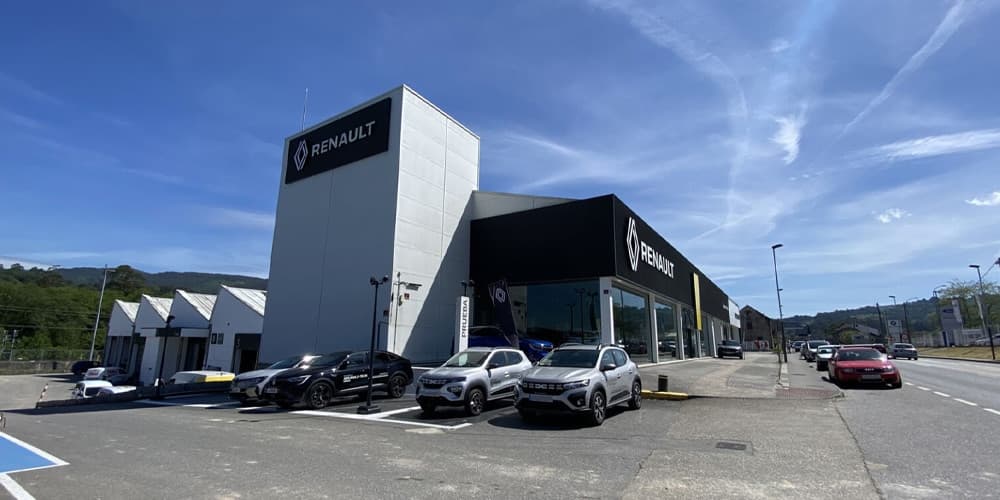 Caetano Retail fortalece su presencia en Galicia con la adquisición del negocio de Renault y Dacia en A Coruña, Santiago de Compostela y Ferrol.