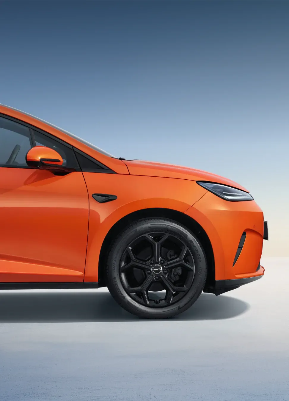 Lateral del BYD Dolphin G DM-i