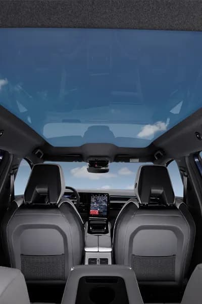 Foto tomada desde el interior parte trasera del Renault Espace