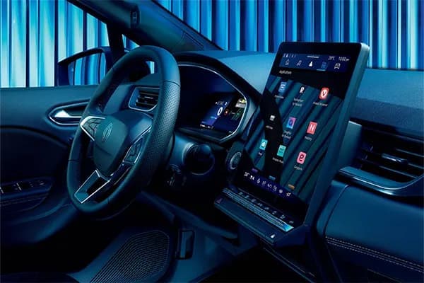 Foto interior de la pantalla táctil del Renault Symbioz